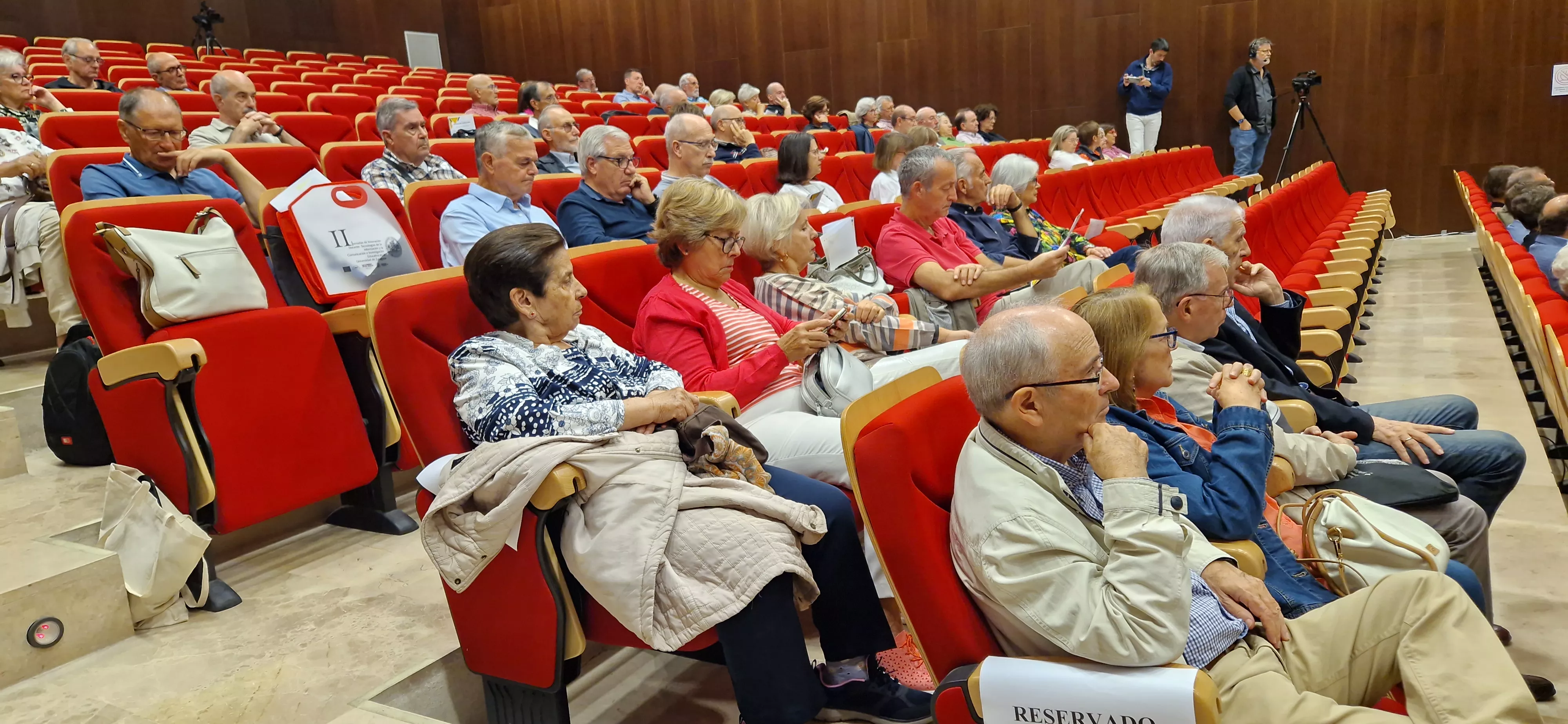 Inauguración del nuevo curso de la Universidad de la Experiencia. Foto Myriam Martínez