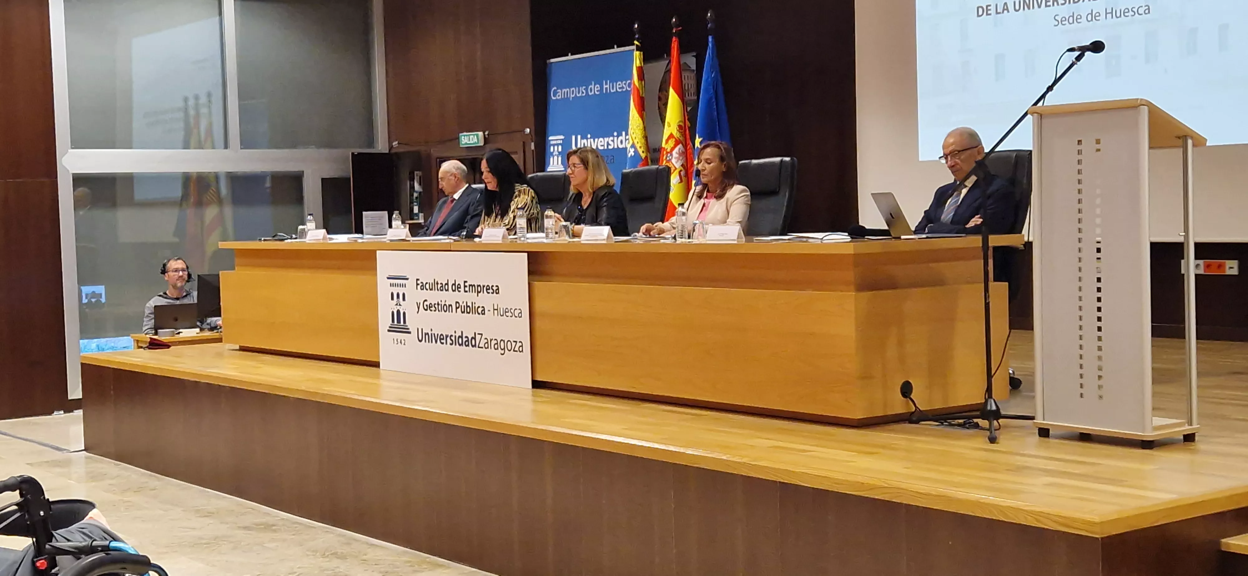 Inauguración del nuevo curso de la Universidad de la Experiencia. Foto Myriam Martínez