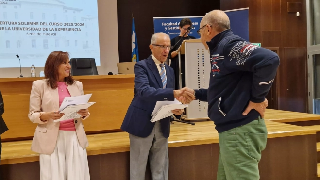 Inauguración del nuevo curso de la Universidad de la Experiencia. Foto Myriam Martínez