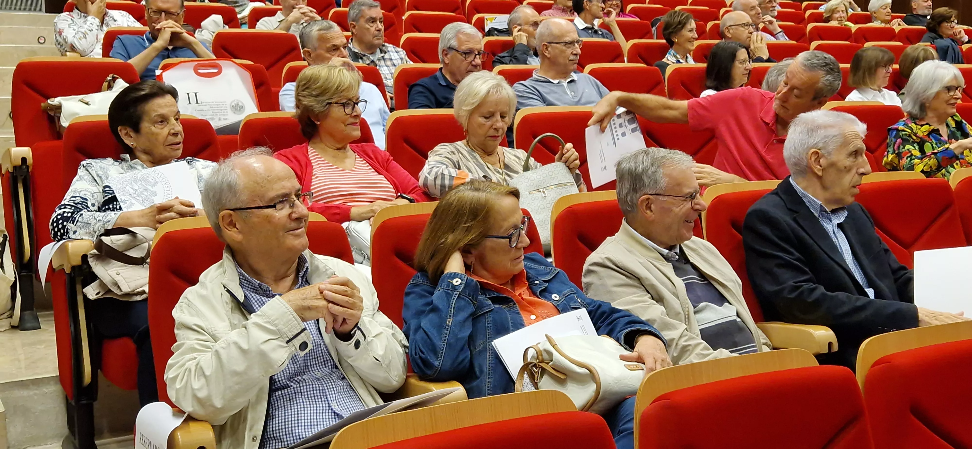 Inauguración del nuevo curso de la Universidad de la Experiencia. Foto Myriam Martínez