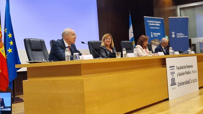 Inauguración del nuevo curso de la Universidad de la Experiencia. Foto Myriam Martínez