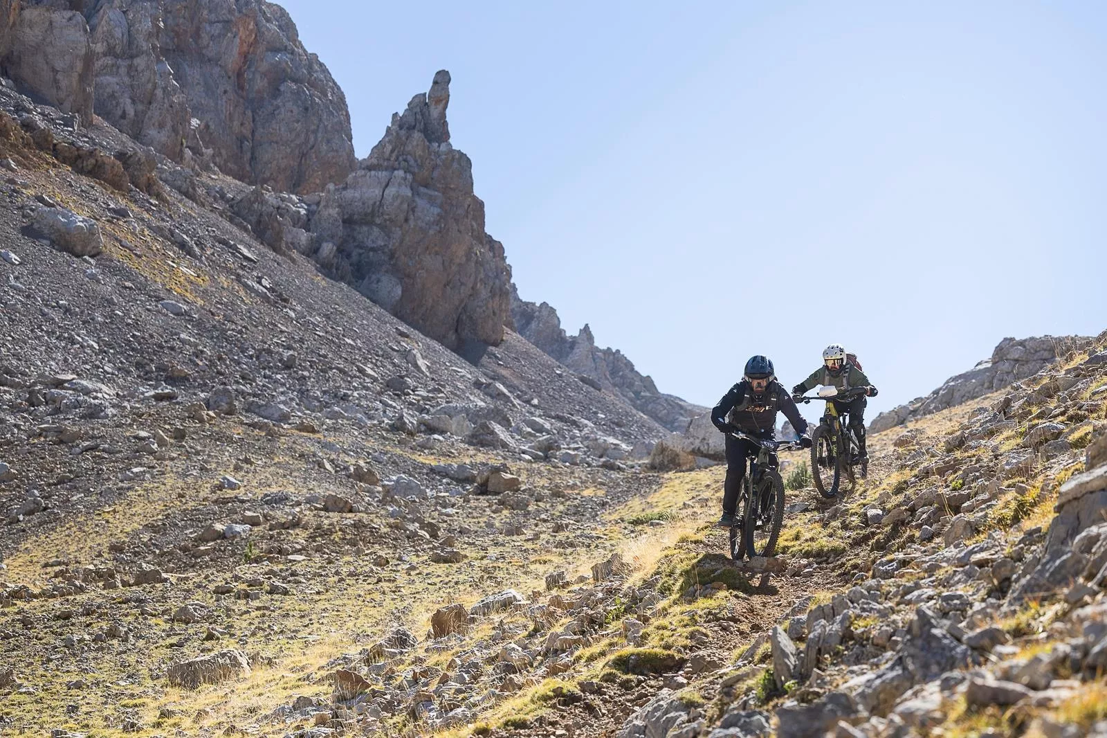 TransNomad, segunda etapa: Borja Pérez continúa primero