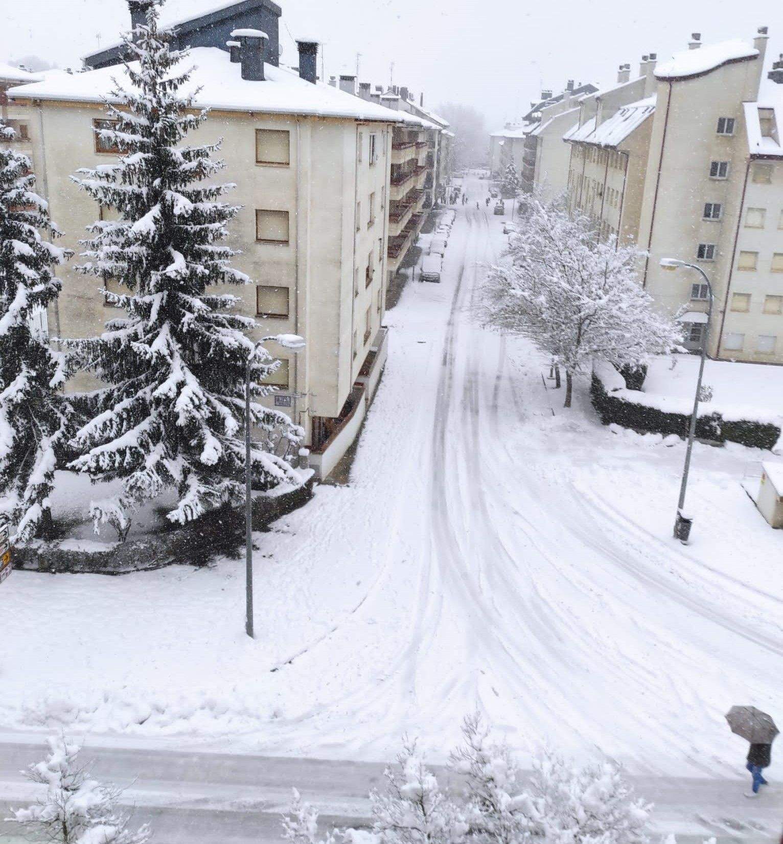 Tras la nieve llega el frío a la provincia, como en Sabiñánigo. Tras la nieve llega el frío a la provincia, como en Sabiñánigo.