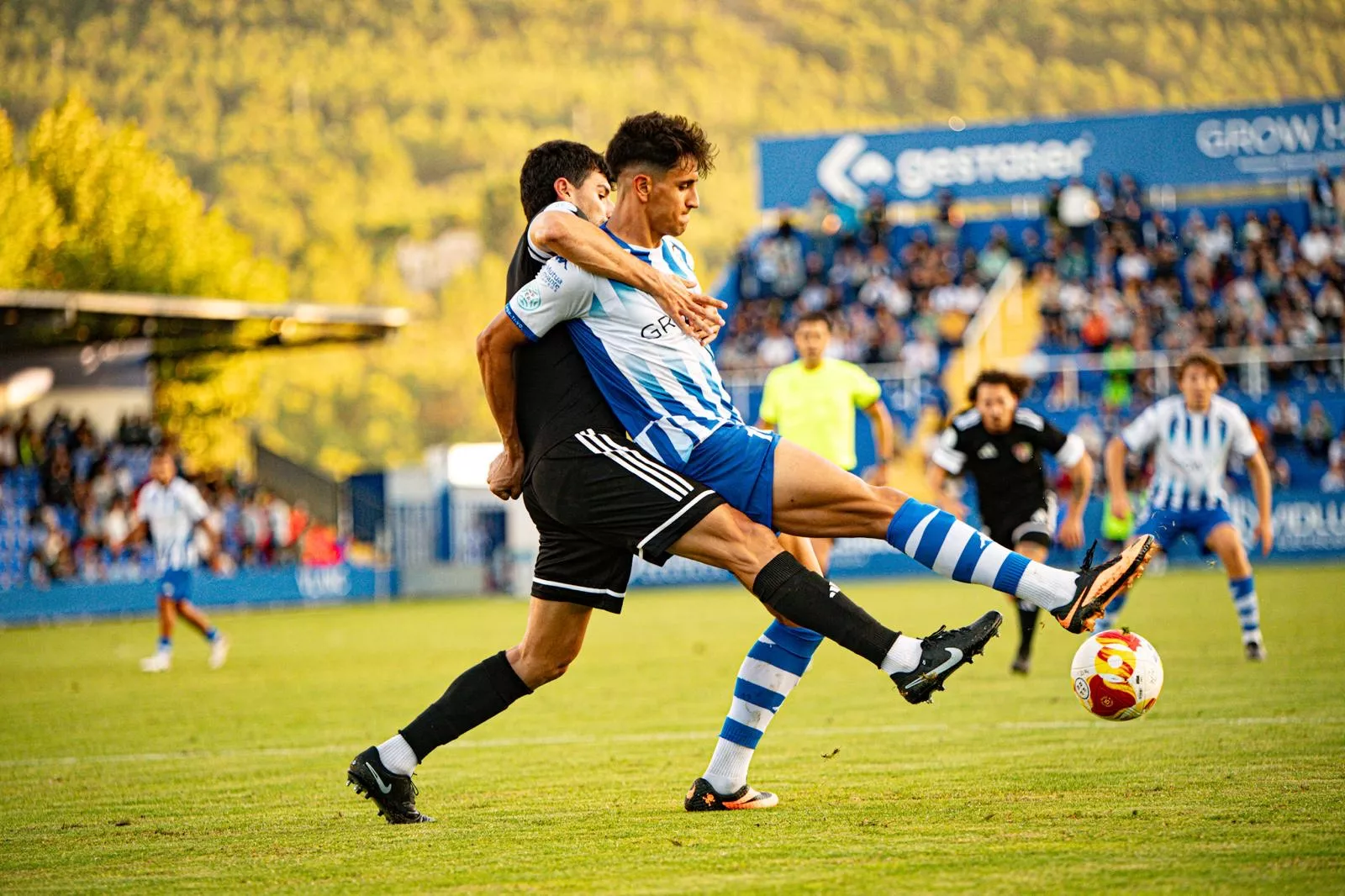 La falta de acierto condena al Barbastro ante el Alcoyano (1-0)