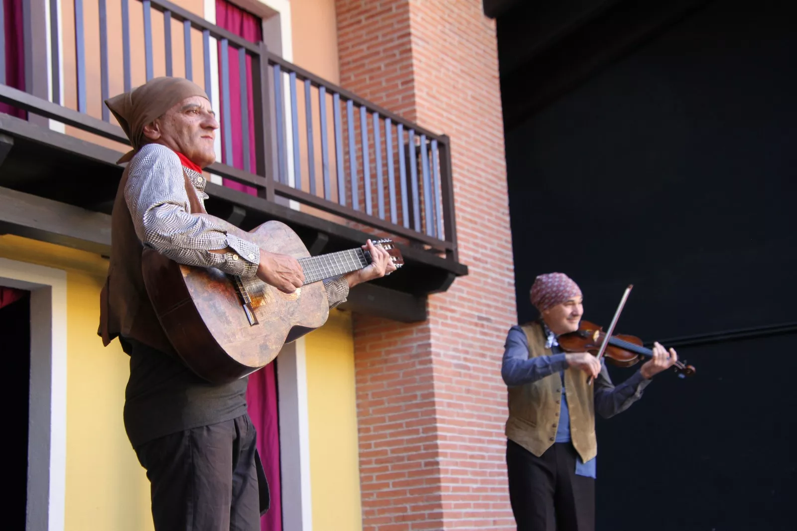 El bandido Cucaracha y sus compinches en el Corral de Comedias de Robres. Foto Carlos Neofato