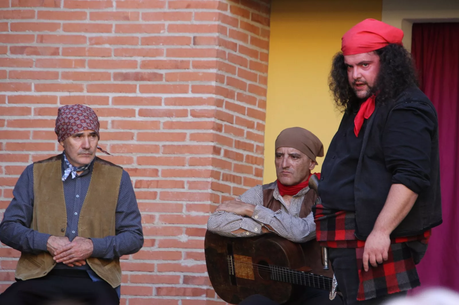 El bandido Cucaracha y sus compinches en el Corral de Comedias de Robres. Foto Carlos Neofato