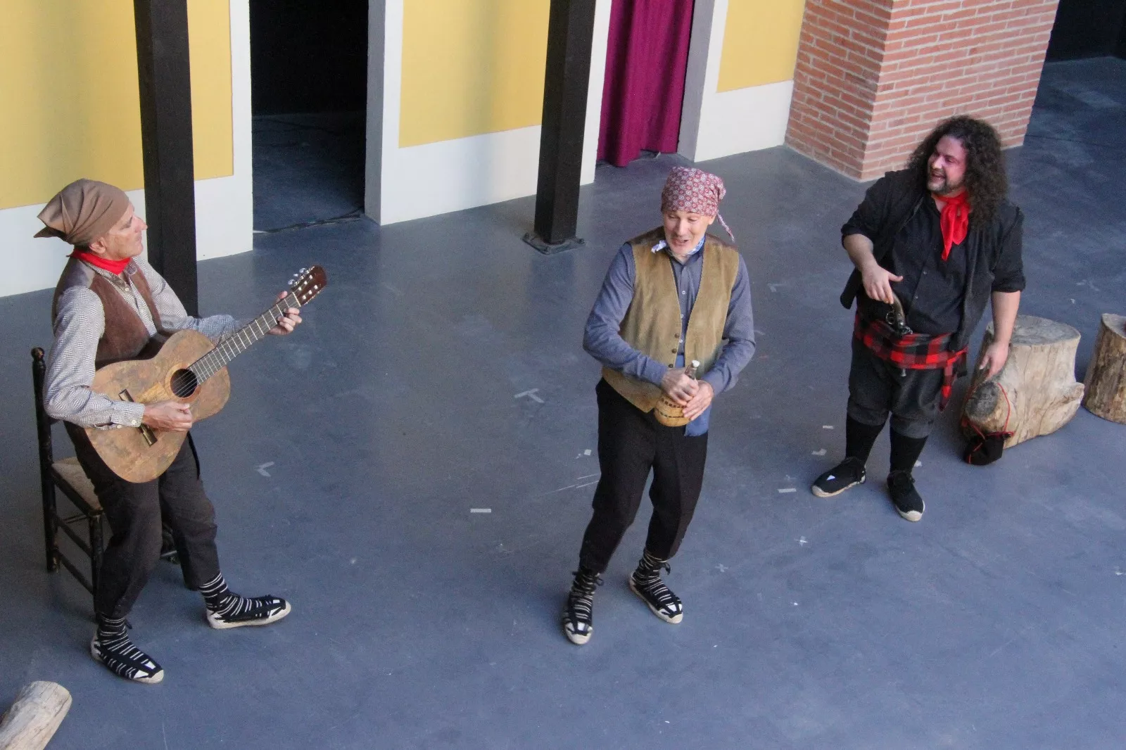 El bandido Cucaracha y sus compinches en el Corral de Comedias de Robres. Foto Carlos Neofato