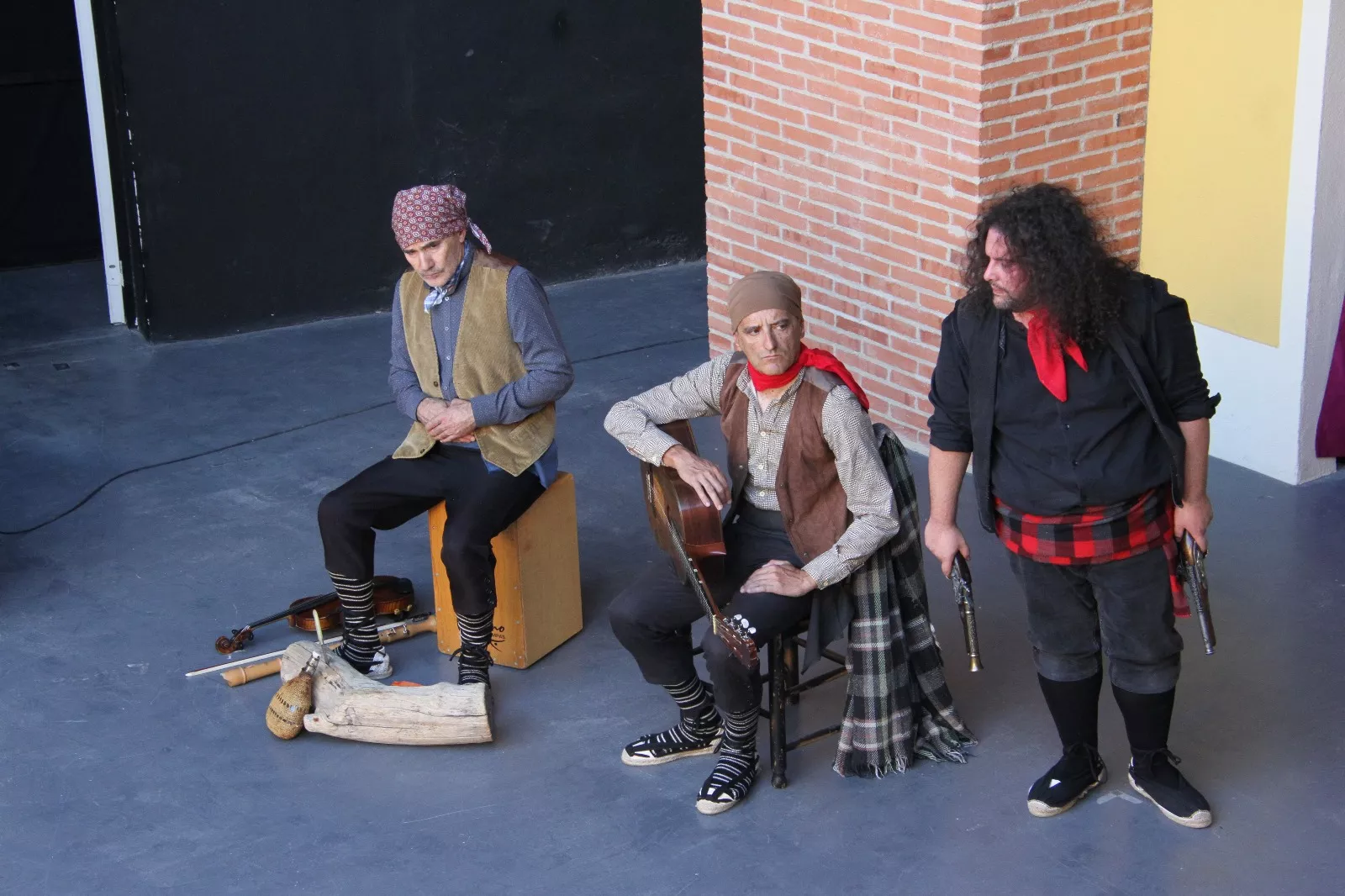 El bandido Cucaracha y sus compinches en el Corral de Comedias de Robres. Foto Carlos Neofato