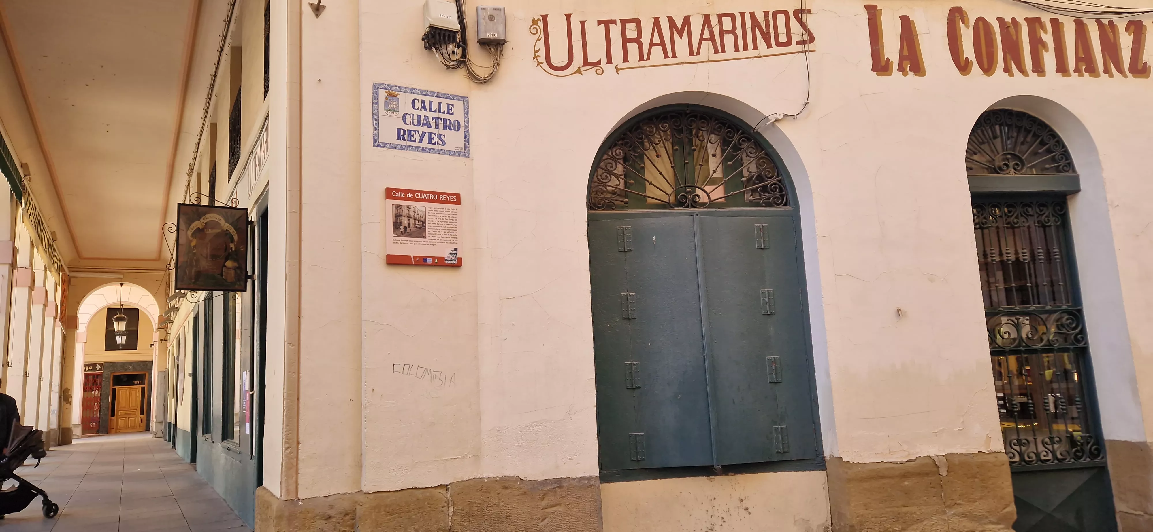 Incendio en una vivienda en la calle Cuatro Reyes de Huesca. Foto Myriam Martínez