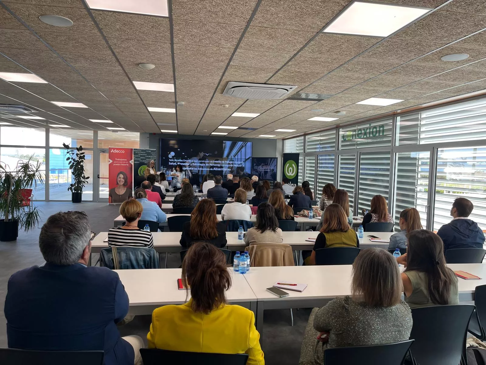 Cincuenta profesionales acudieron a la jornada sobre absentismo