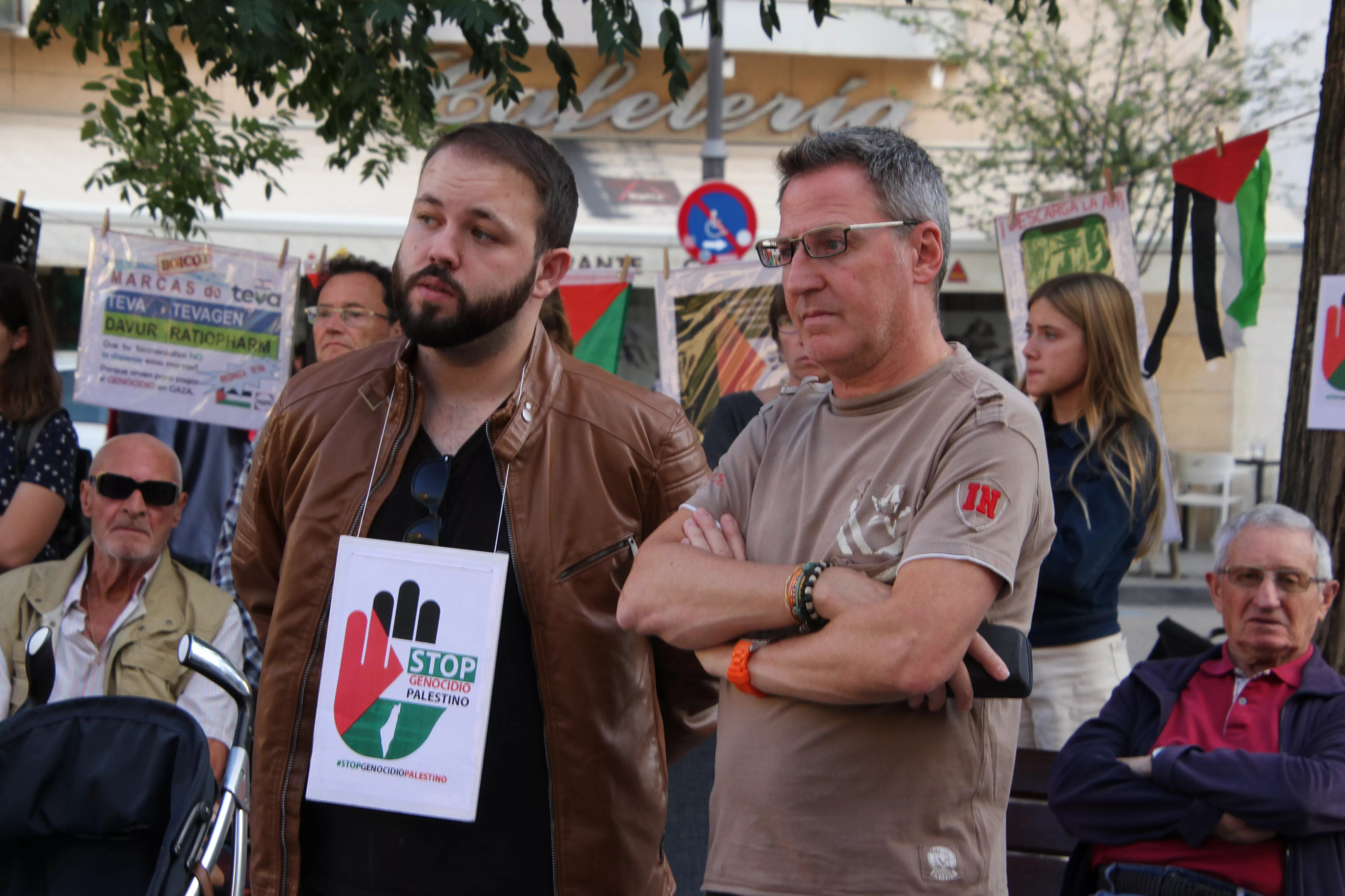 Concentración en Huesca por el inicio de la matanza en Gaza hace dos años. Foto Carlos Neofato