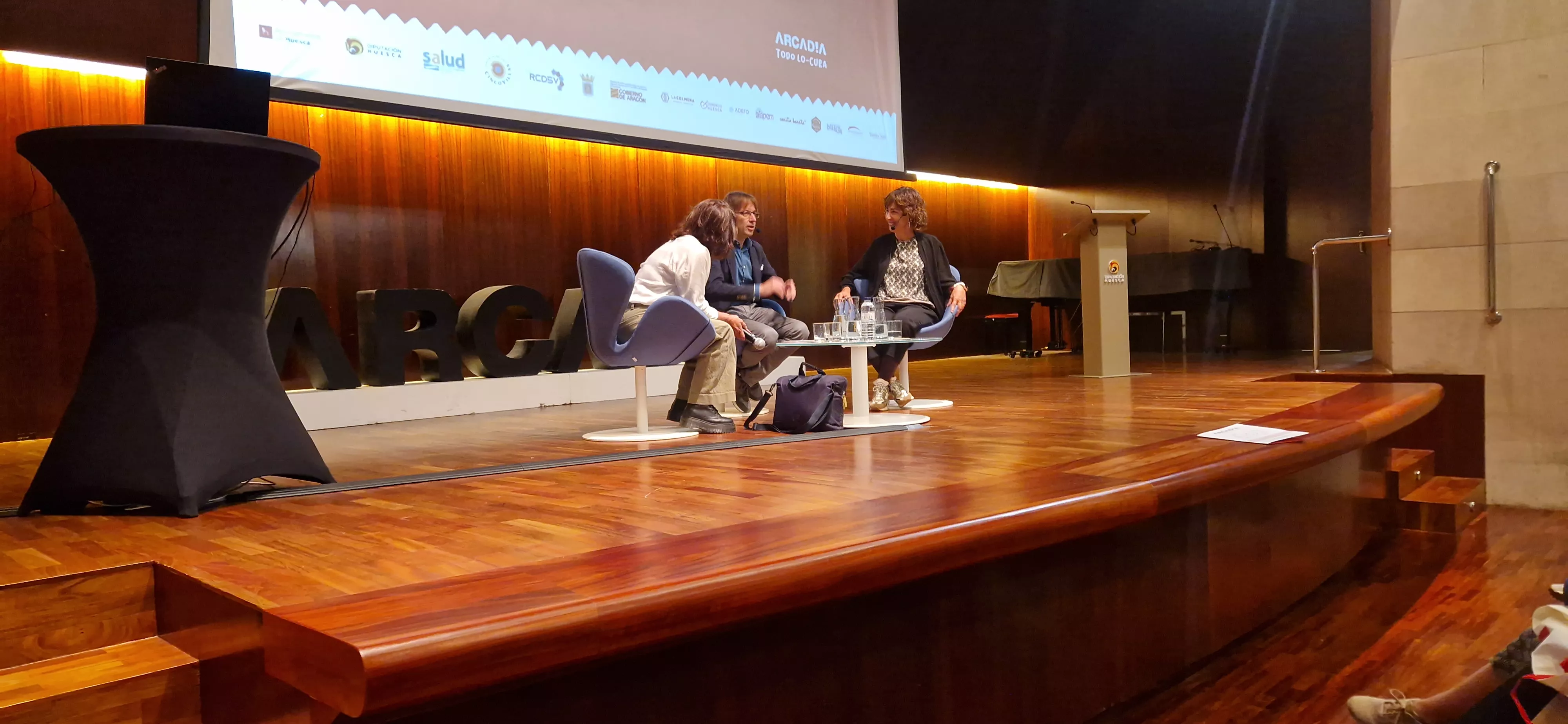 Silvia Parrabera, Javier Olivera y Silvia Doménech.  Jornada Técnica de la V Movida Arcadia. Foto Myriam Martínez