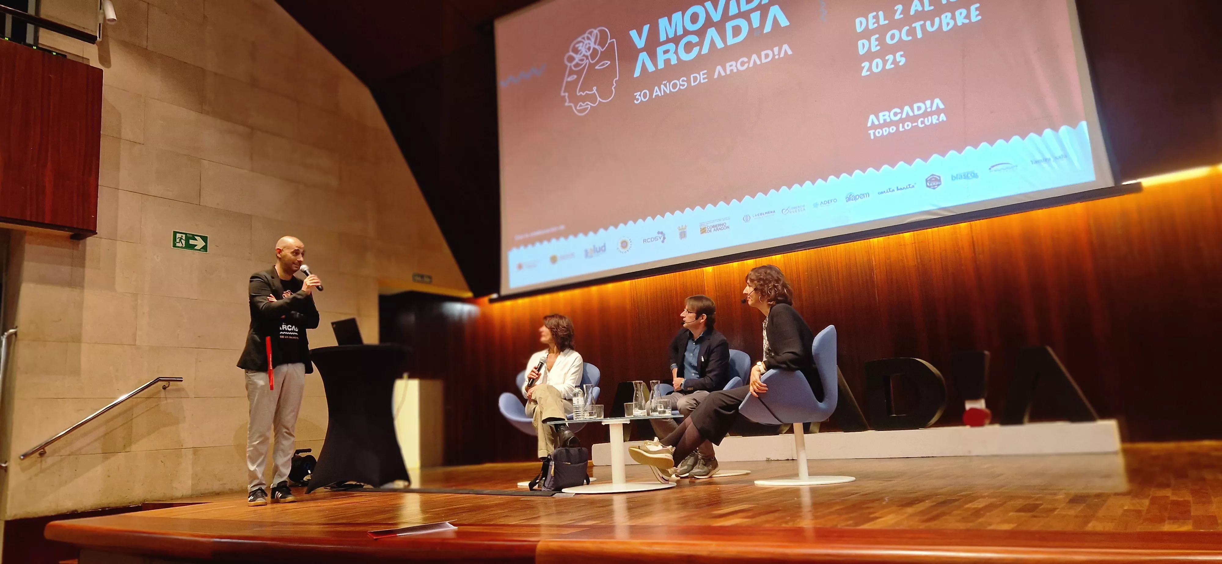Silvia Parrabera, Javier Olivera y Silvia Doménech.  Jornada Técnica de la V Movida Arcadia. Foto Myriam Martínez