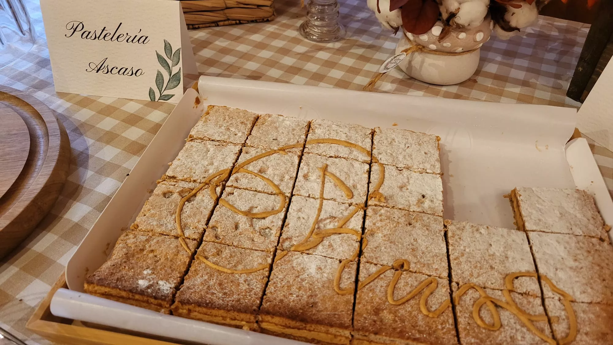 Presentación de la Feria Huesca es Dulce en el Ayuntamiento