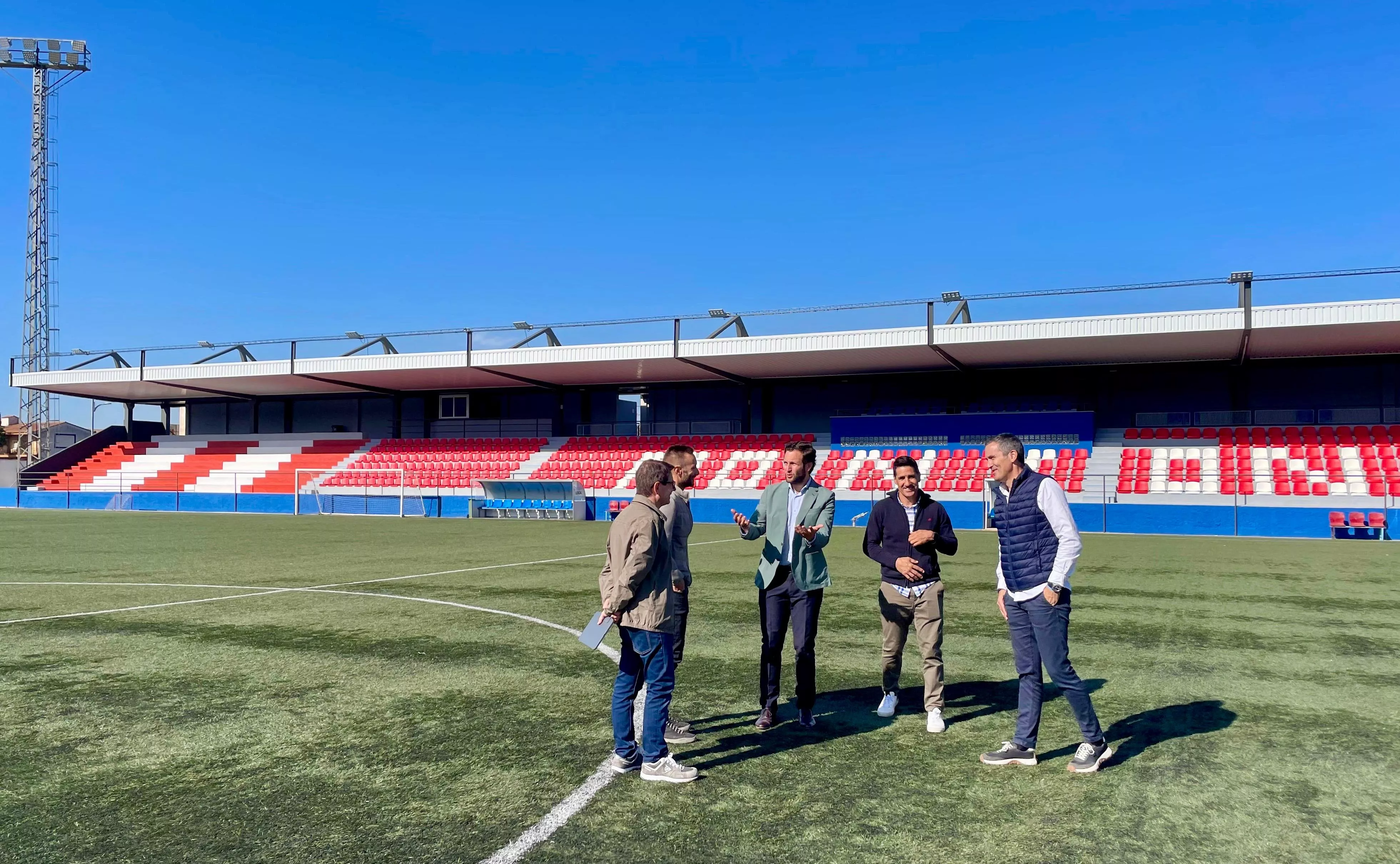 Autoridades en el Isidro Calderón