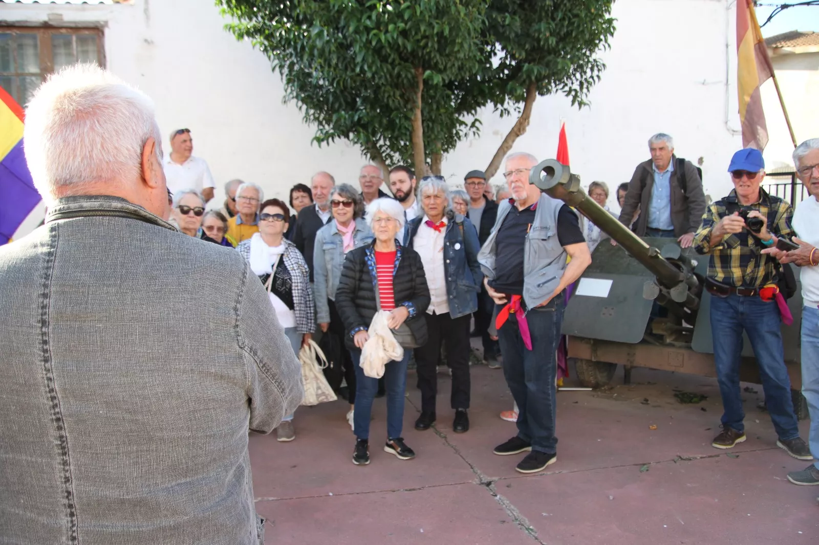 Visita de la Amicale de antiguos guerrilleros a lugares de memoria democrática en Huesca. Foto Carlos Neofato
