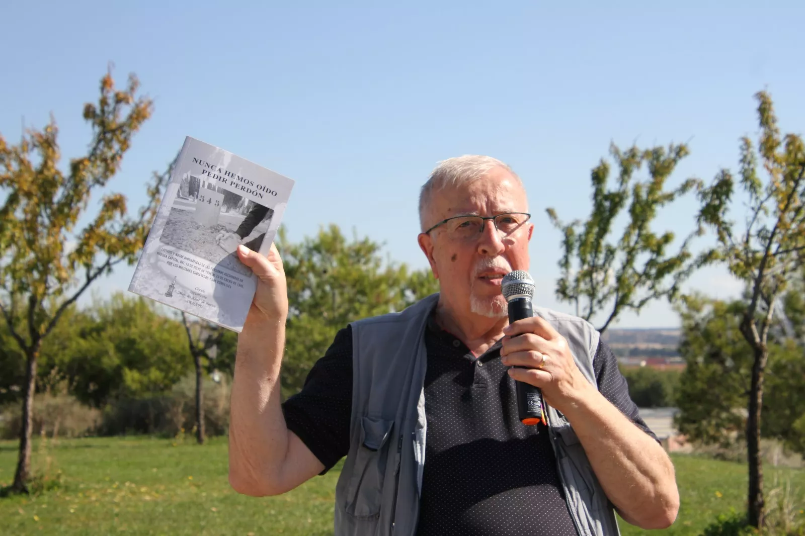 Visita de la Amicale de antiguos guerrilleros a lugares de memoria democrática en Huesca. Foto Carlos Neofato