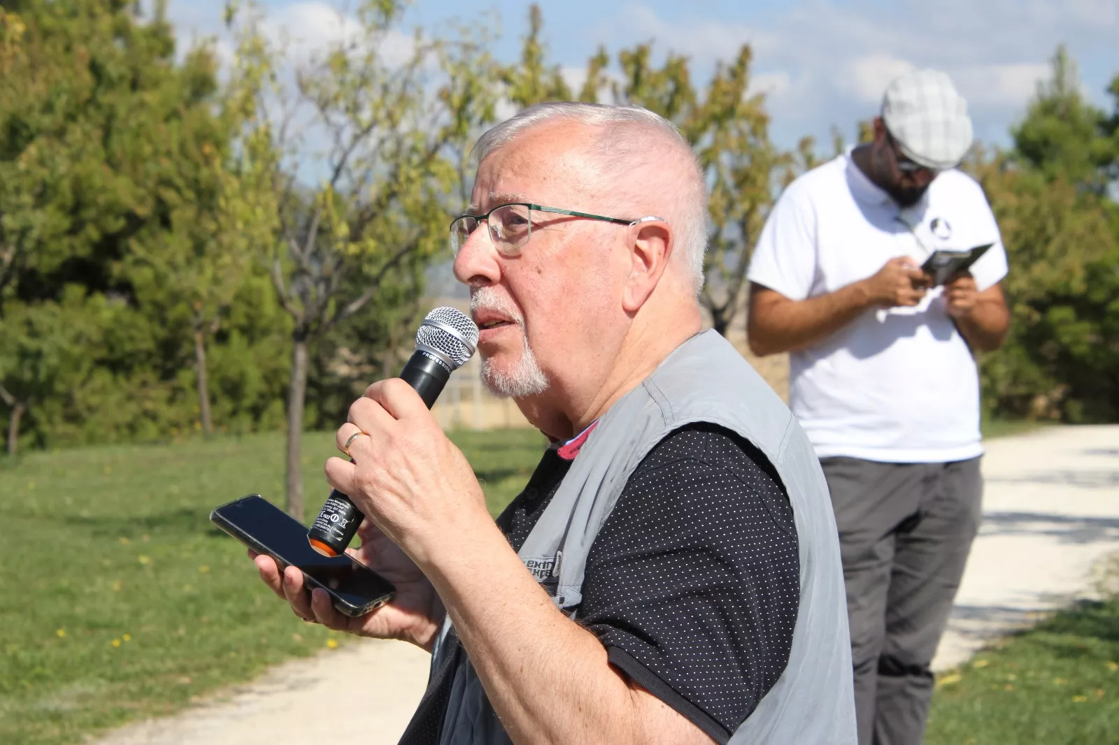 Visita de la Amicale de antiguos guerrilleros a lugares de memoria democrática en Huesca. Foto Carlos Neofato