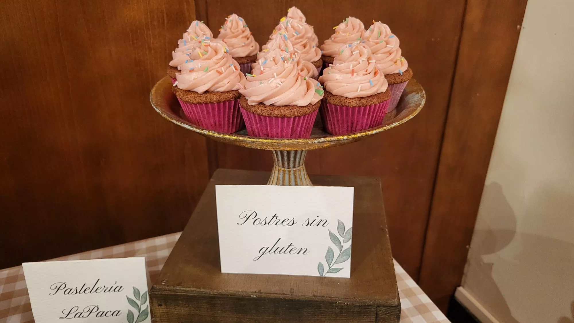 Pasteleros oscenses adelantan sus productos en la Feria Huesca es Dulce