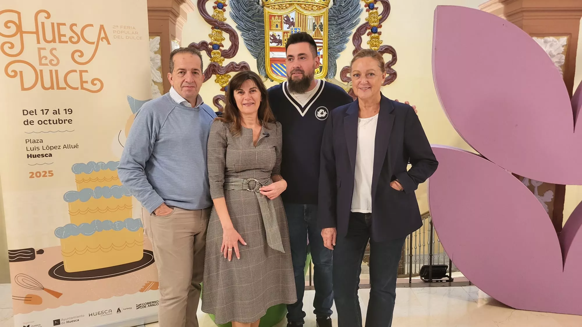 Pasteleros oscenses adelantan sus productos en la Feria Huesca es Dulce