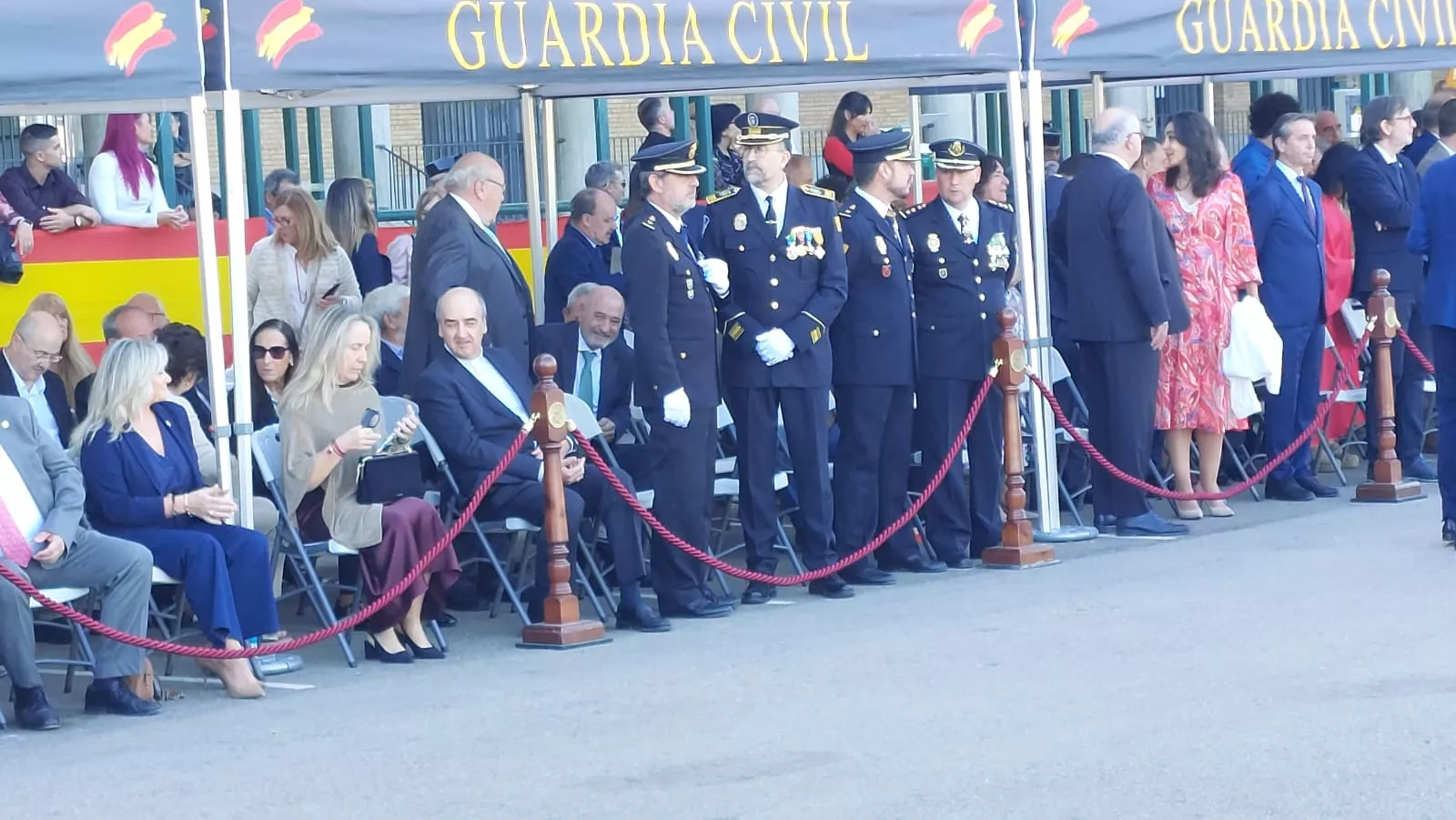 Celebración del Pilar en el cuartel de la Guardia Civil en Huesca