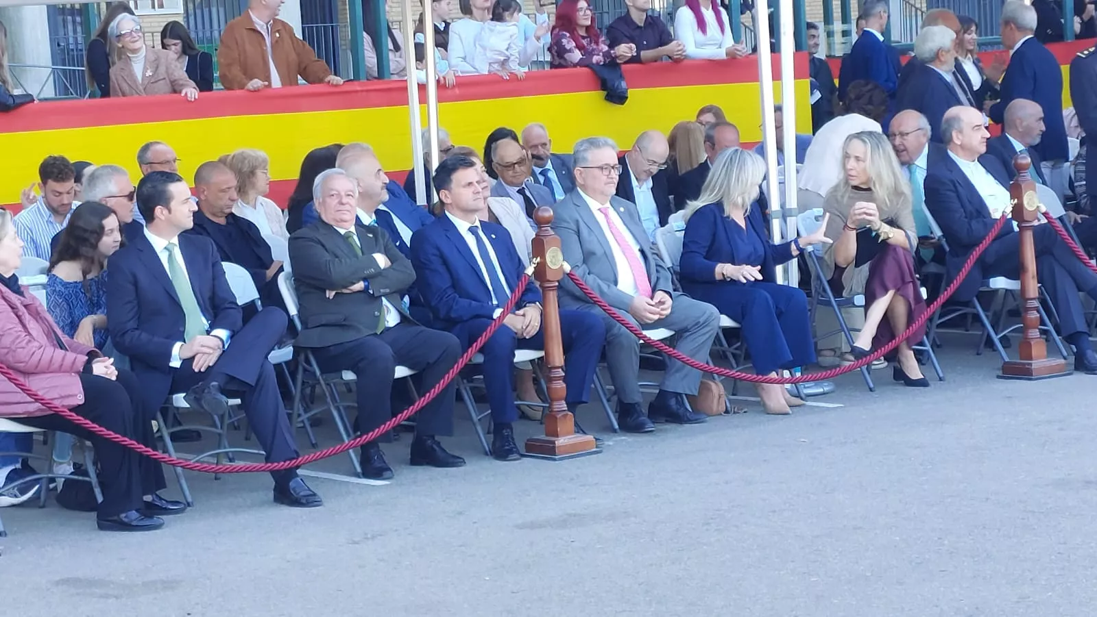 Celebración del Pilar en el cuartel de la Guardia Civil en Huesca