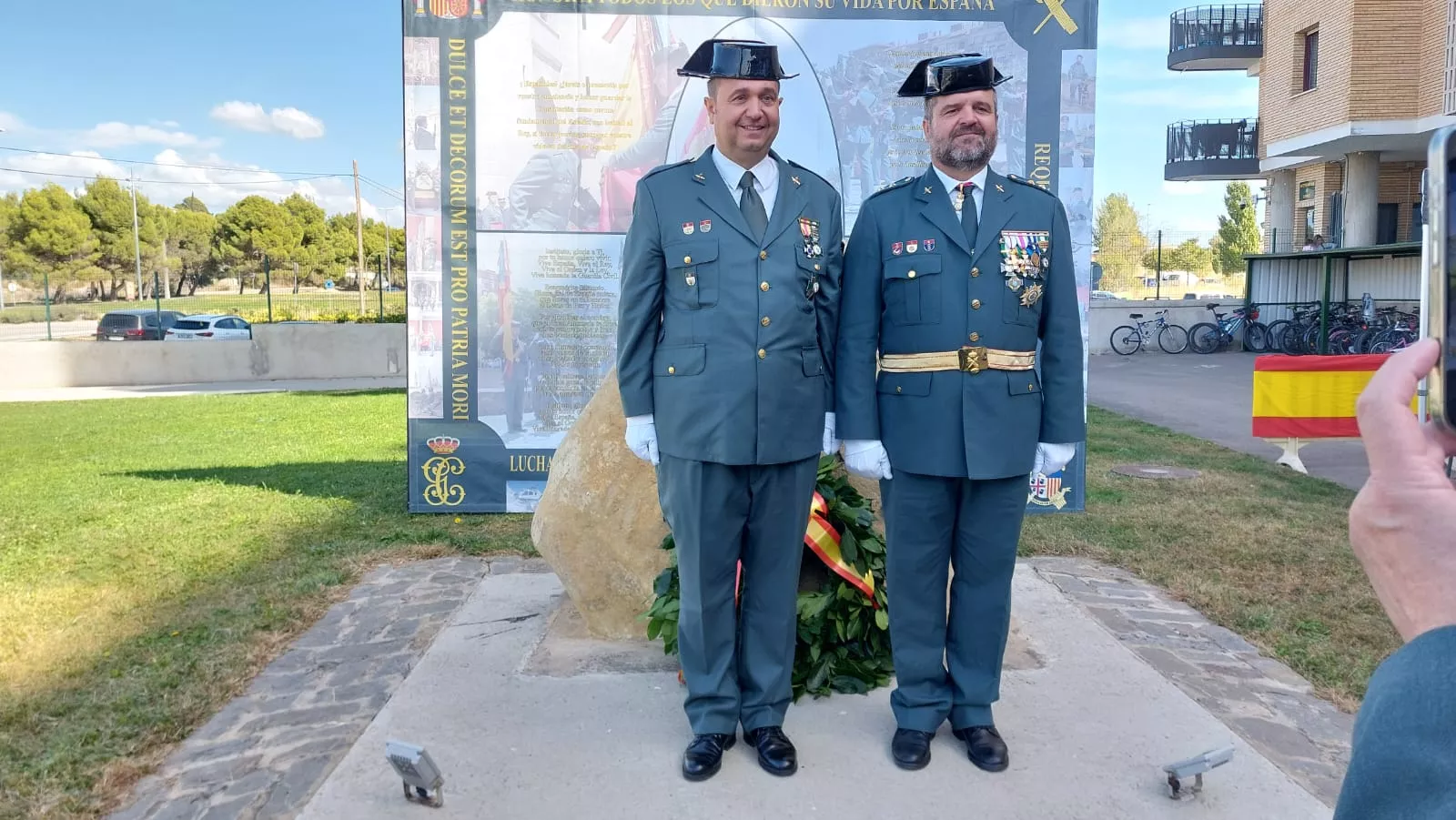 Celebración del Pilar en el cuartel de la Guardia Civil en Huesca