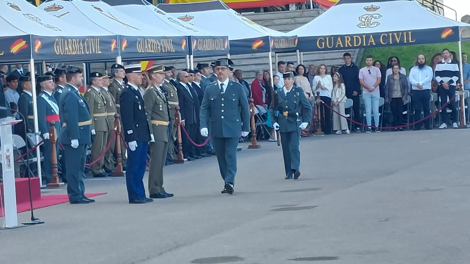 Celebración del Pilar en el cuartel de la Guardia Civil en Huesca