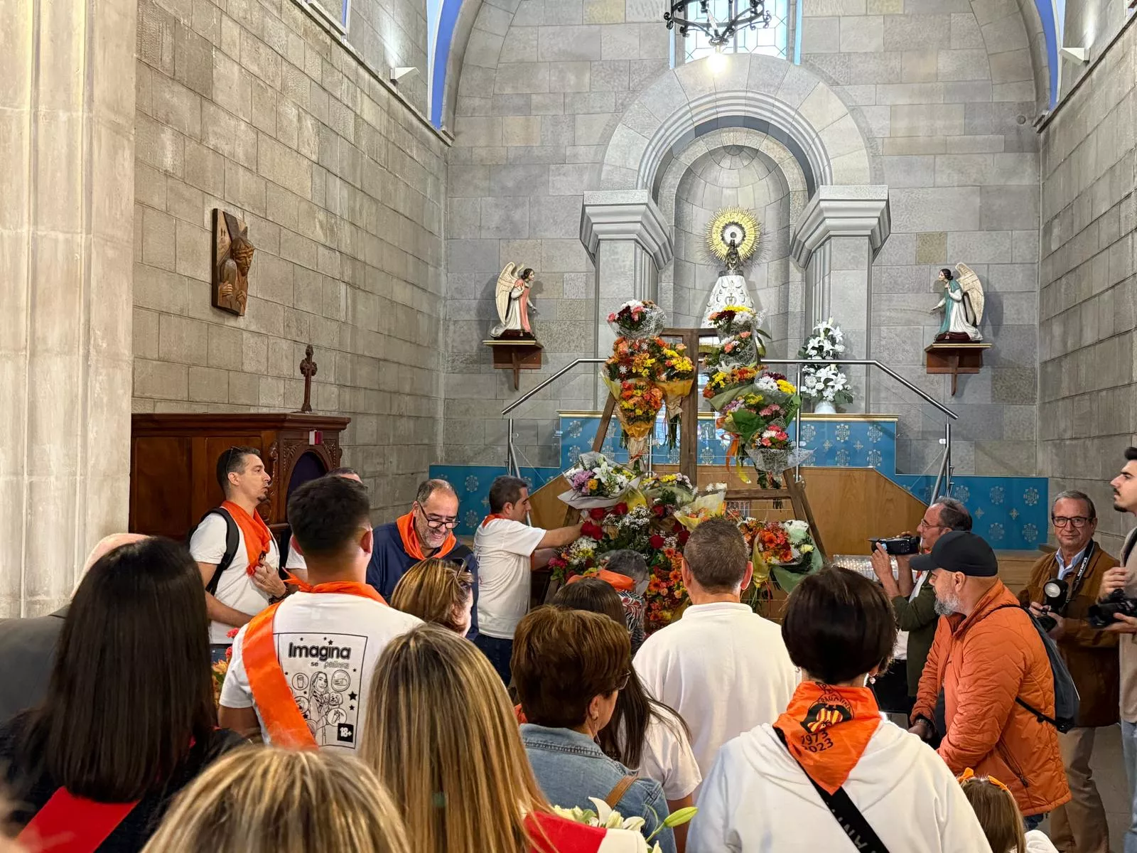 La ofrenda de flores en el día grande de las fiestas del Pilar en Fraga
