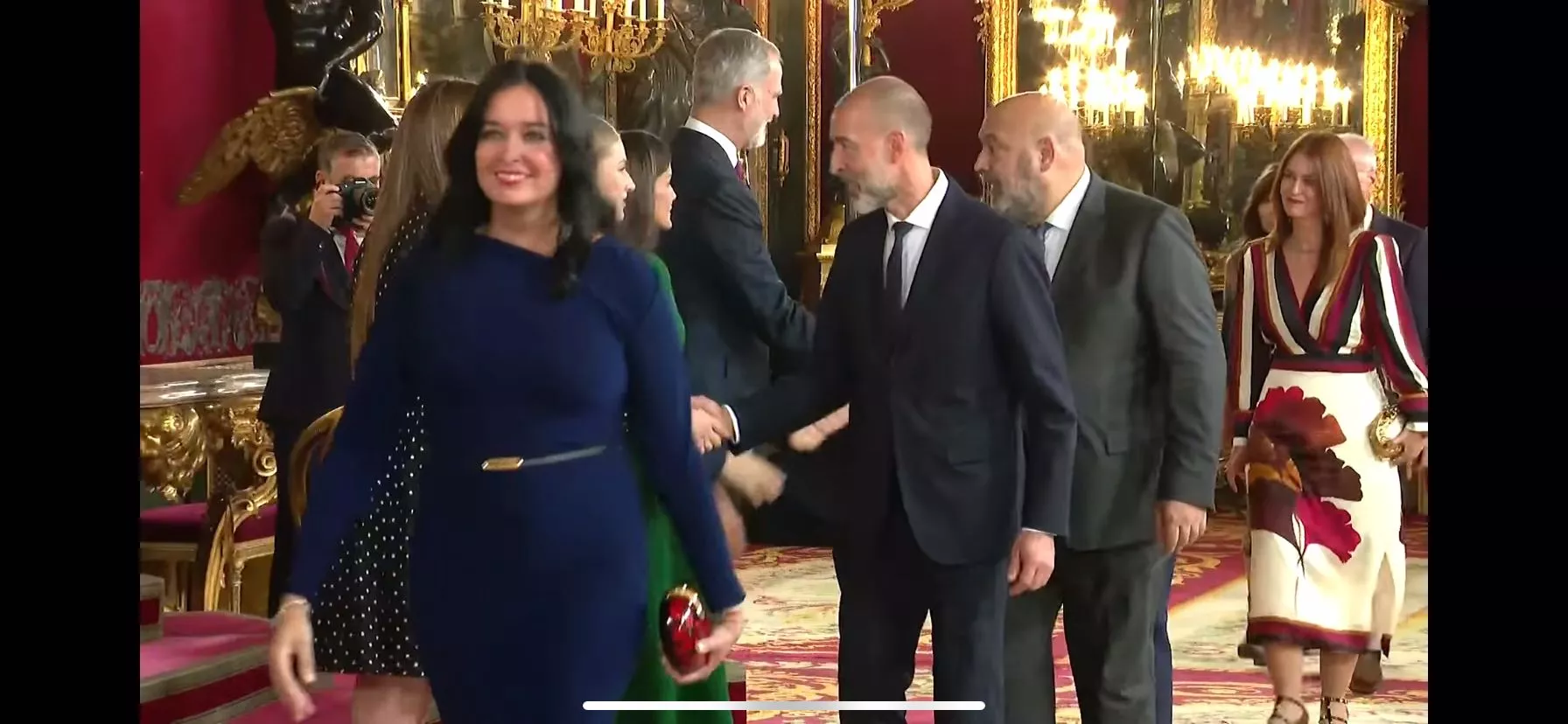 La alcaldesa de Huesca participa en la recepción de los Reyes por el Día de la Hispanidad en el Palacio Real.