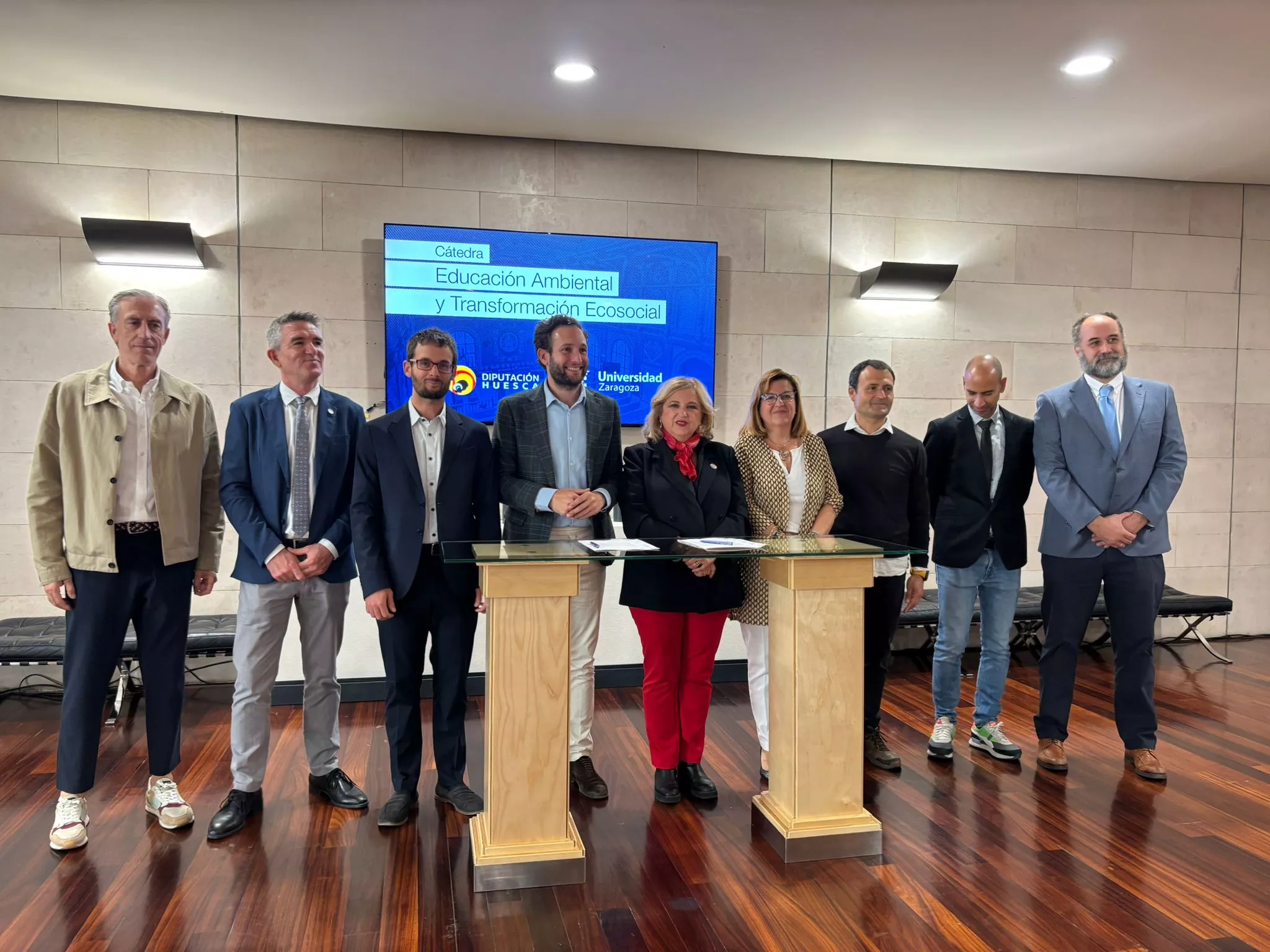 La Universidad de Zaragoza y la DPH crean una cátedra para impulsar la educación ambiental. La Universidad de Zaragoza y la DPH crean una cátedra para impulsar la educación ambiental.