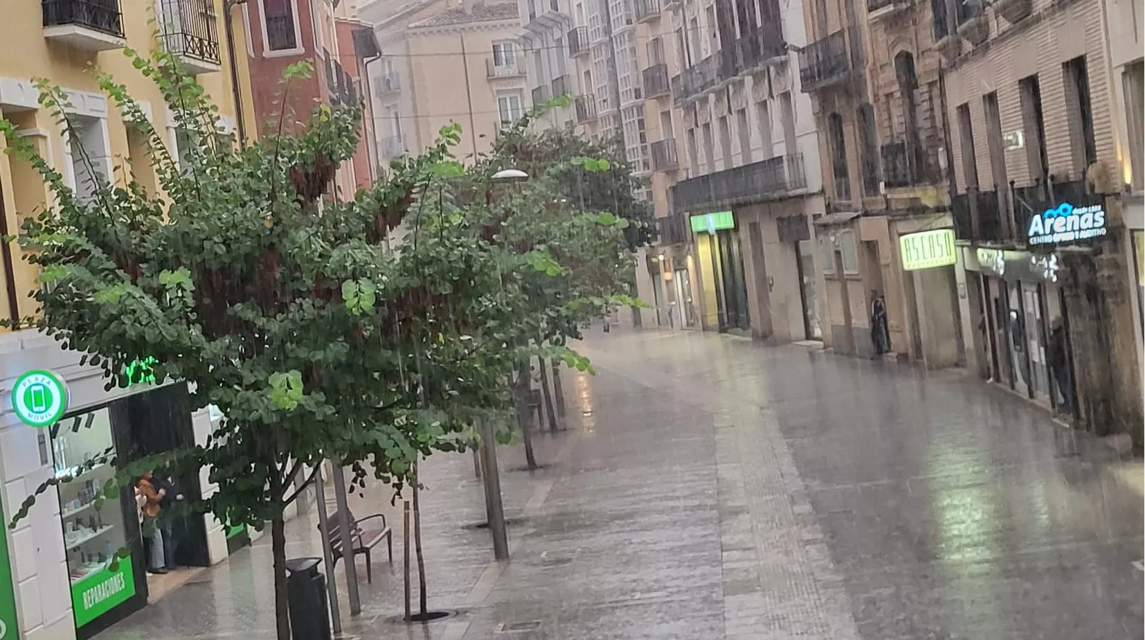 Las precipitaciones en Huesca el lunes por la tarde dejaron 6.6 litros por metro cuadrado.