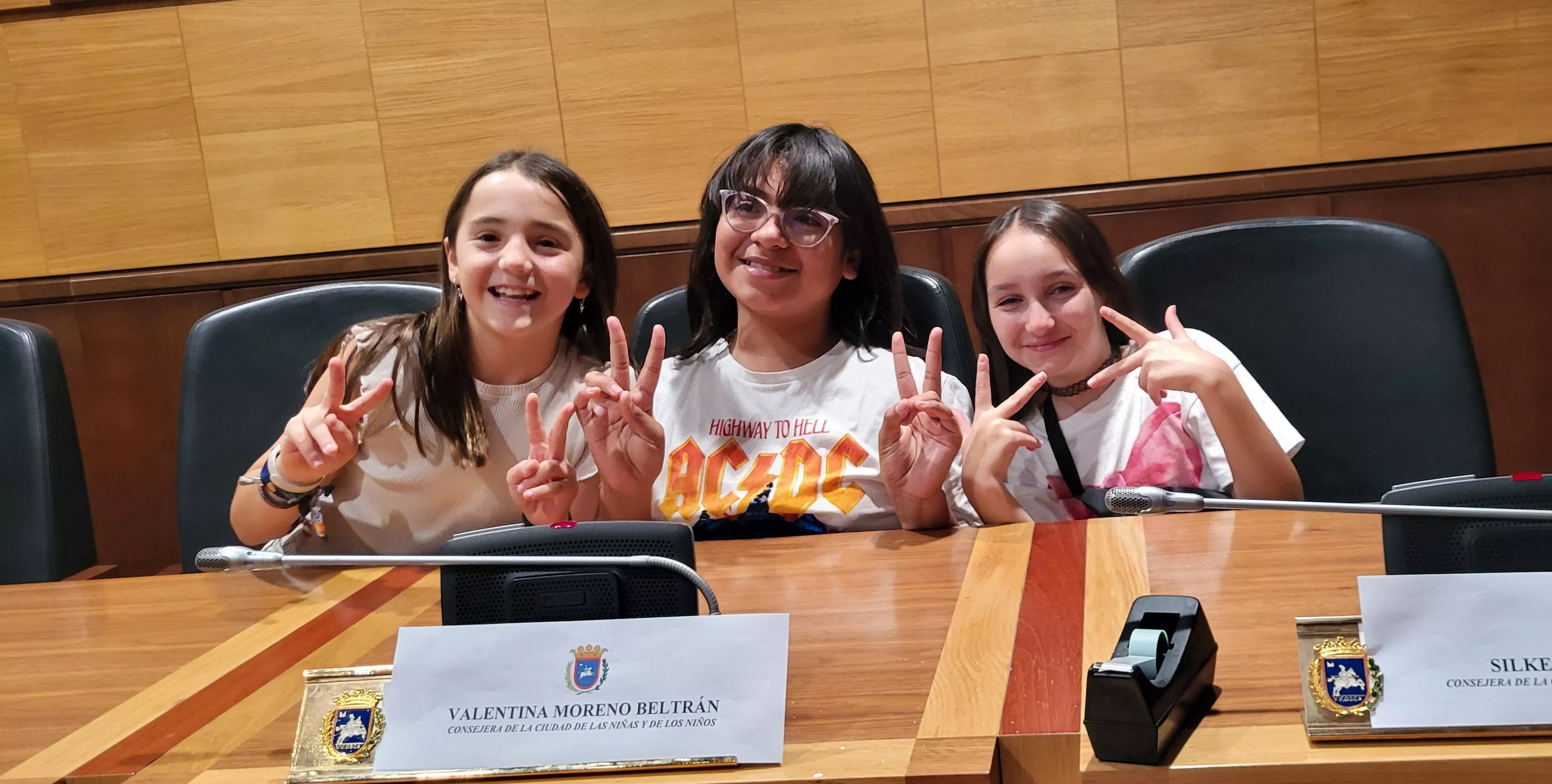 Constitución del nuevo consejo de la Ciudad de las Niñas y los Niños de Huesca. Foto Mercedes Manterola