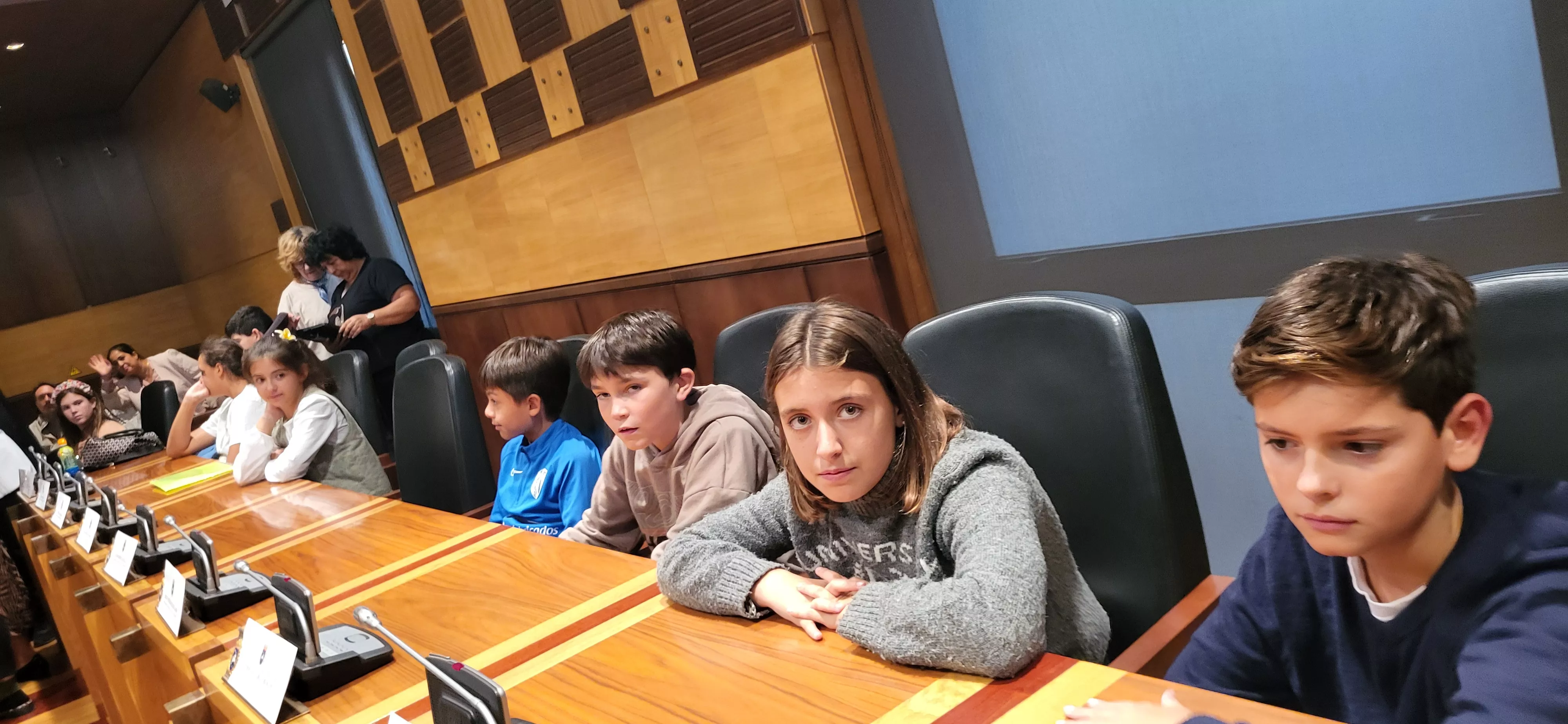 Constitución del nuevo consejo de la Ciudad de las Niñas y los Niños de Huesca. Foto Mercedes Manterola