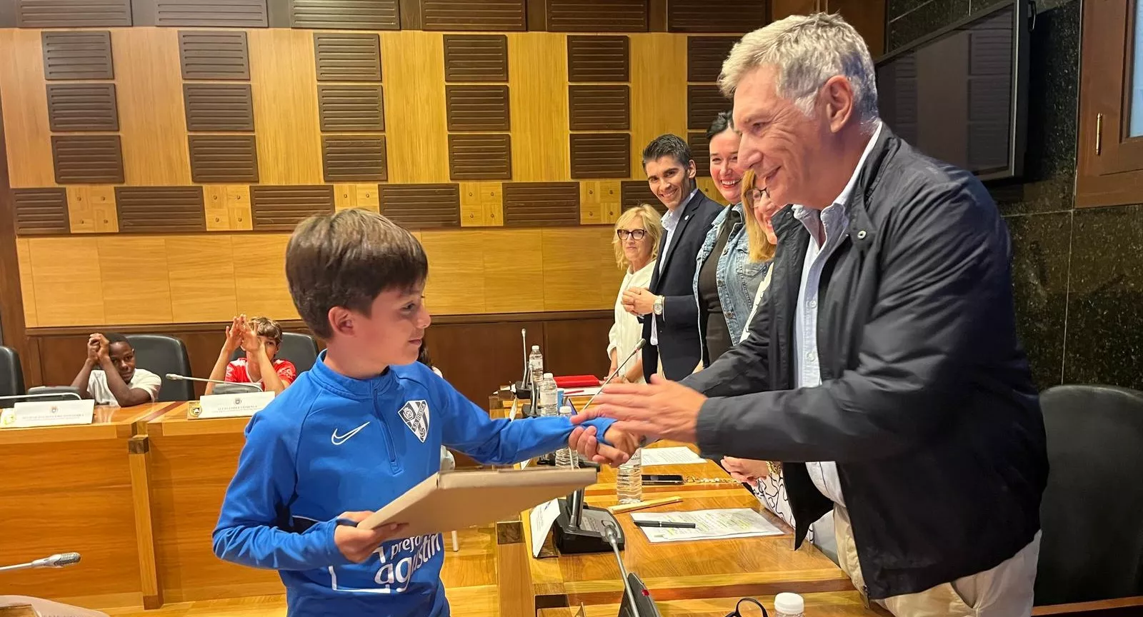 Constitución del nuevo consejo de la Ciudad de las Niñas y los Niños de Huesca. Foto Mercedes Manterola