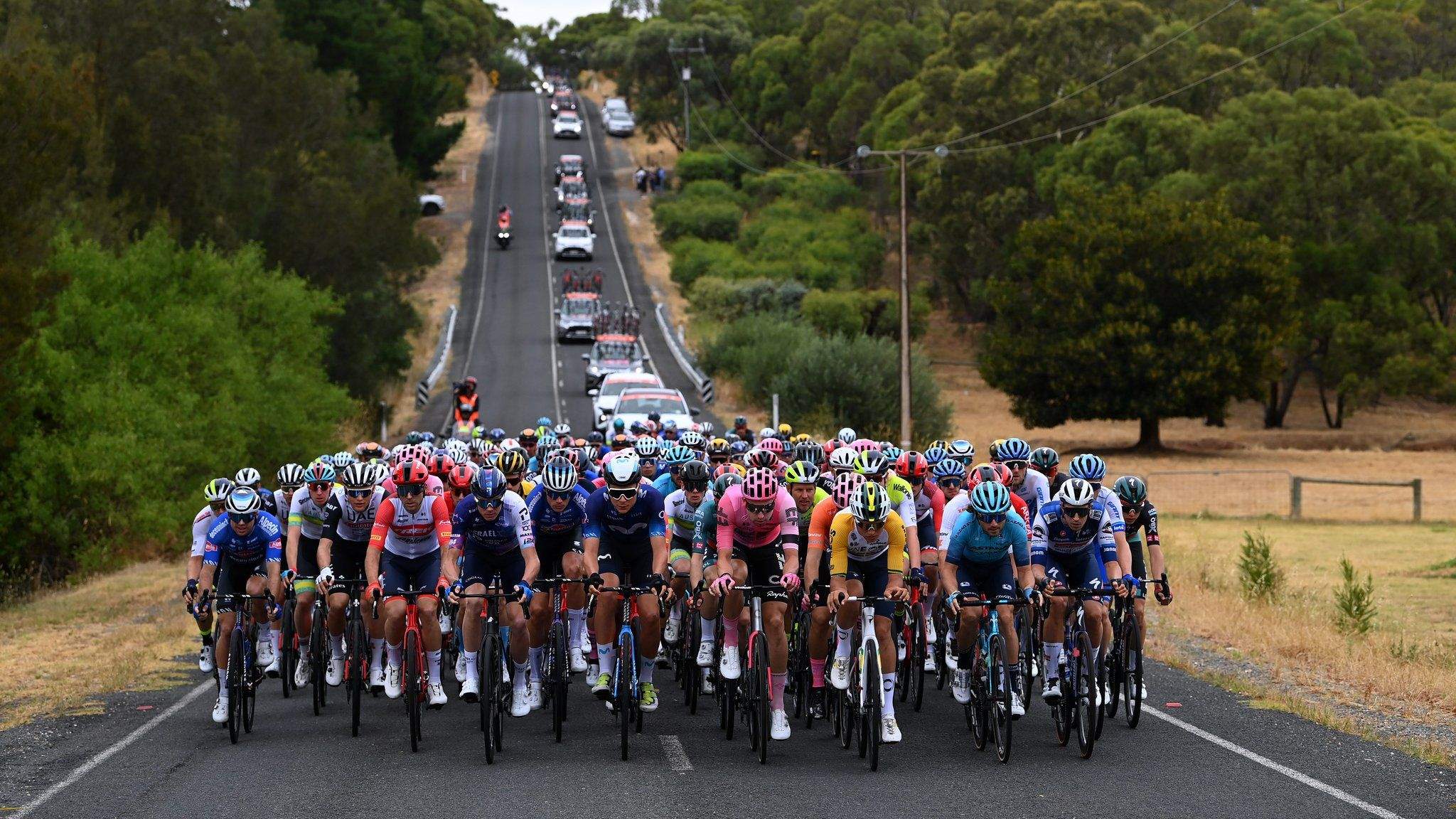 Un momento de la segunda fecha del Tour Down Under. Foto: @Movistar_Team