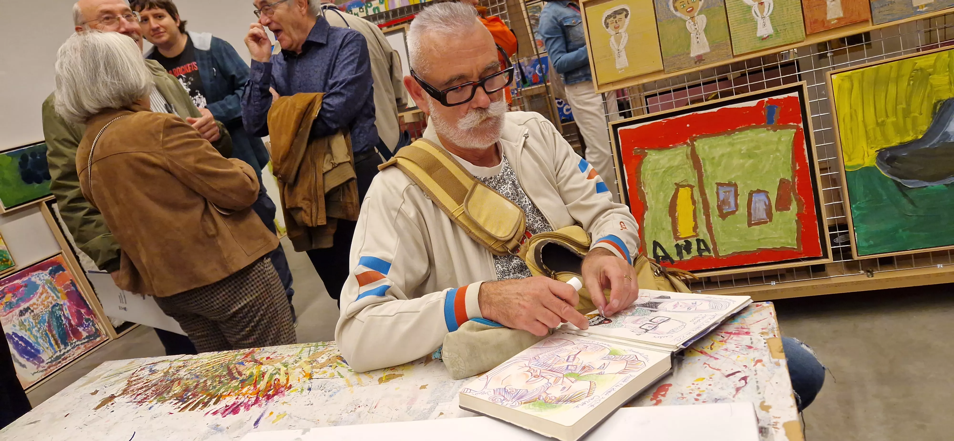 Exposición del Grupo Zhebra como preludio de las jornadas “Infancia, Vanguardias y Primitivos”. Foto Myriam Martínez