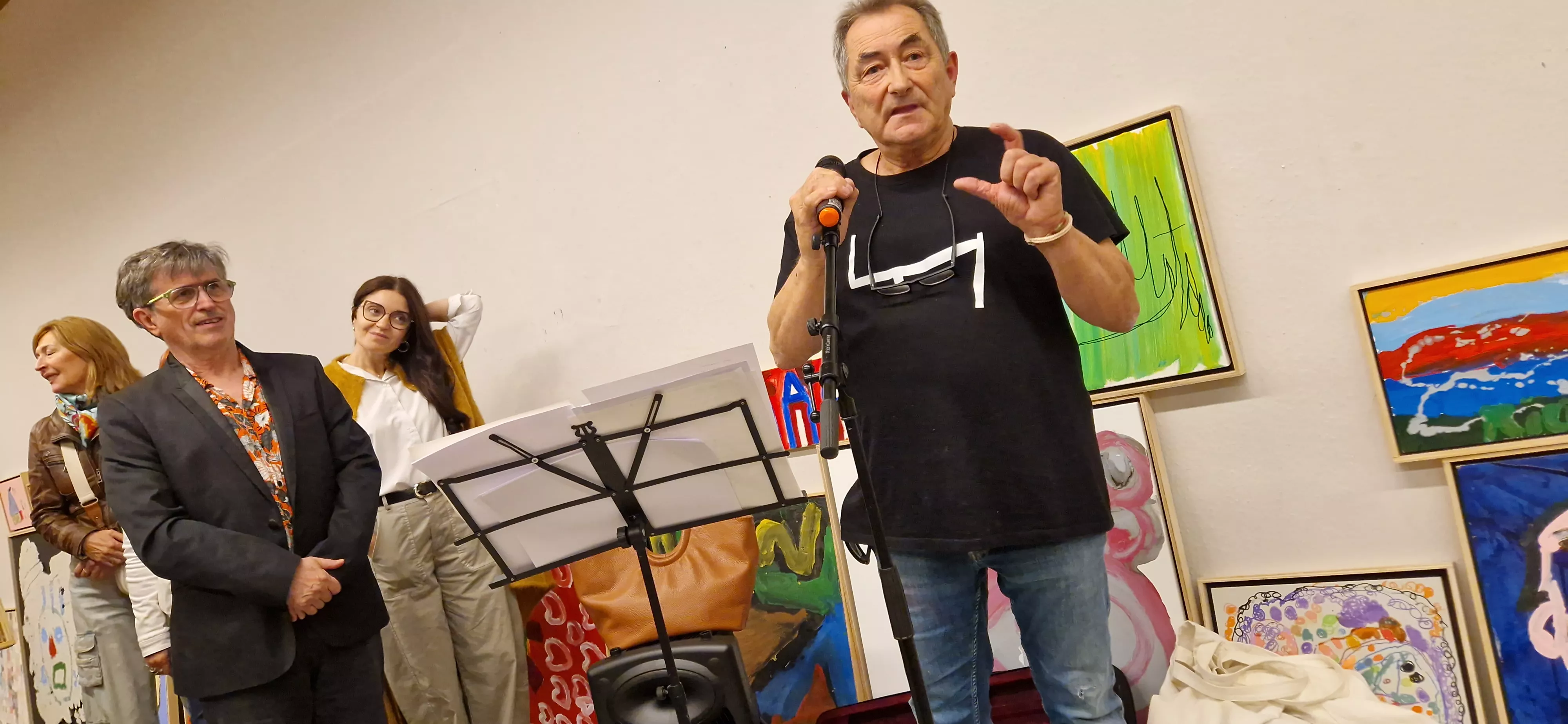 Exposición del Grupo Zhebra como preludio de las jornadas “Infancia, Vanguardias y Primitivos”. Foto Myriam Martínez