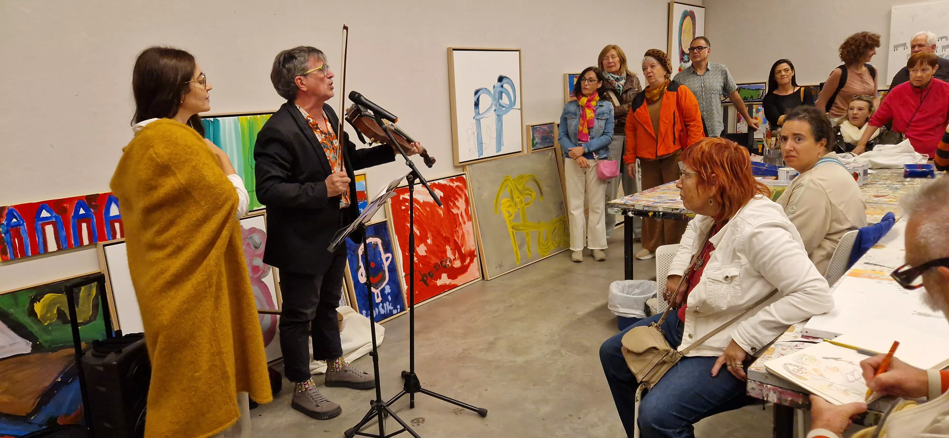 Exposición del Grupo Zhebra como preludio de las jornadas “Infancia, Vanguardias y Primitivos”. Foto Myriam Martínez