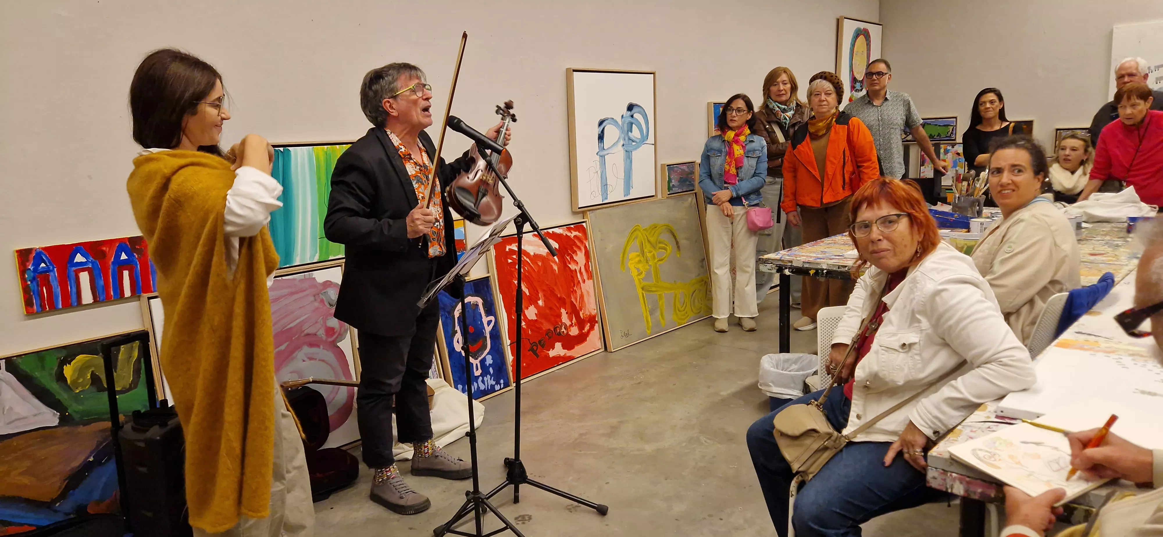 Exposición del Grupo Zhebra como preludio de las jornadas “Infancia, Vanguardias y Primitivos”. Foto Myriam Martínez