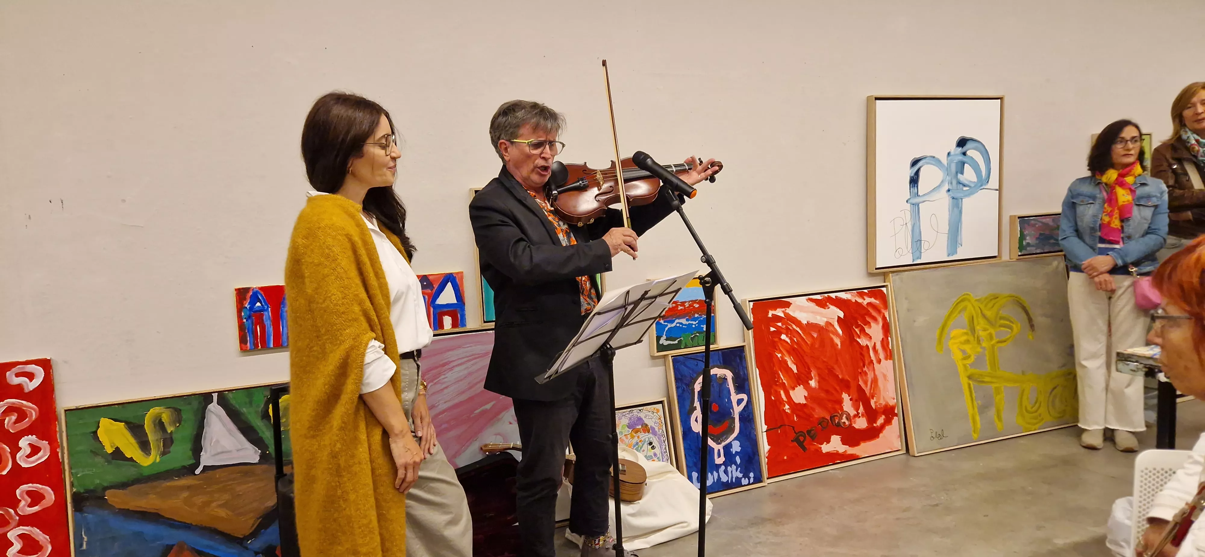 Exposición del Grupo Zhebra como preludio de las jornadas “Infancia, Vanguardias y Primitivos”. Foto Myriam Martínez