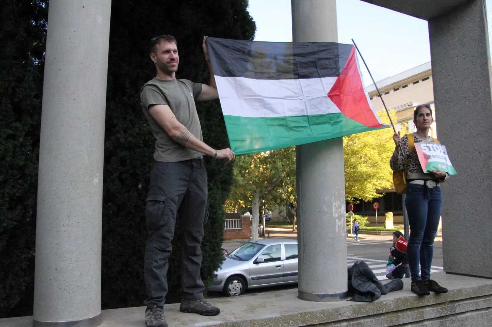 Concentración de CCOO en apoyo a Palestina en el Monumento de la Paz. Foto Carlos Neofato 