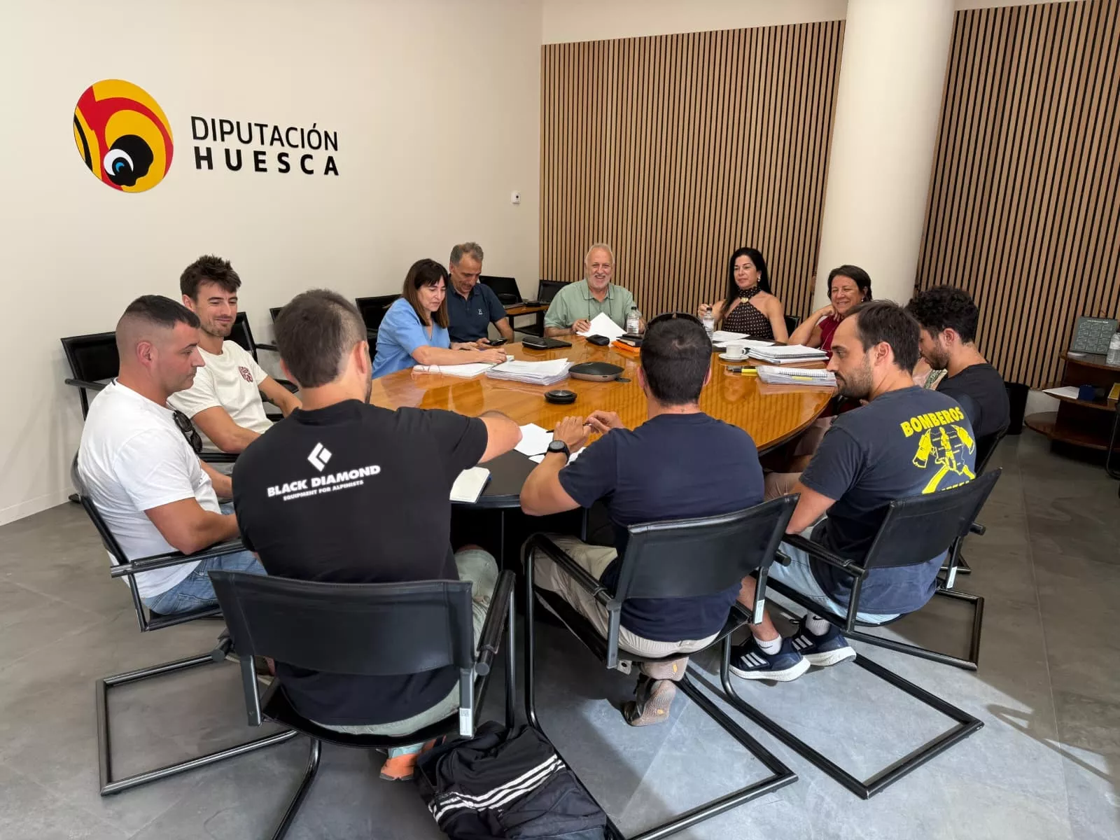 Imagen de archivo de una reunión negociadora de bomberos y DPH Imagen de archivo de una reunión negociadora de bomberos y DPH