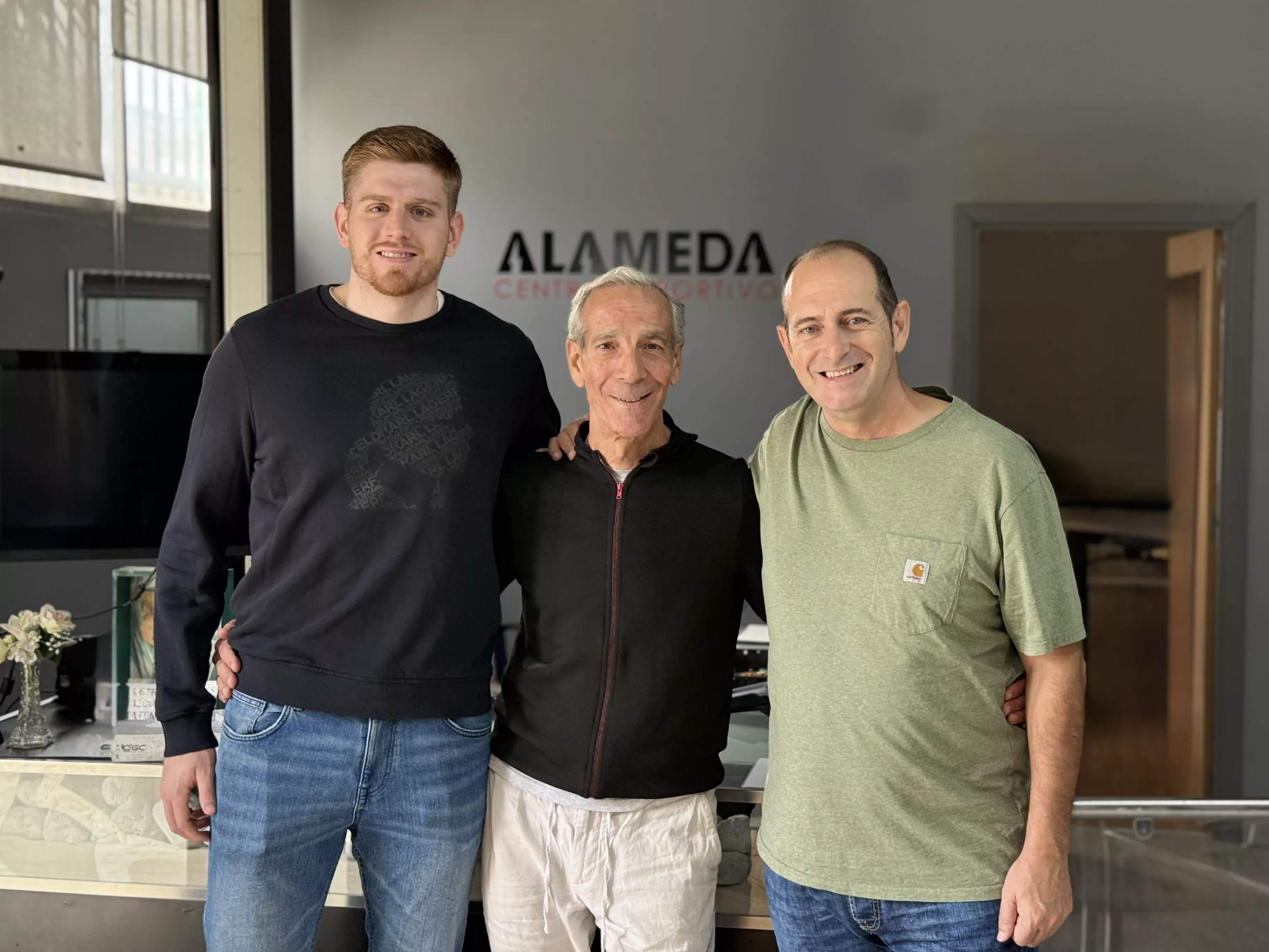 Gabor Decsi y José Nolasco, en el Centro Deportivo Alameda de Huesca. 