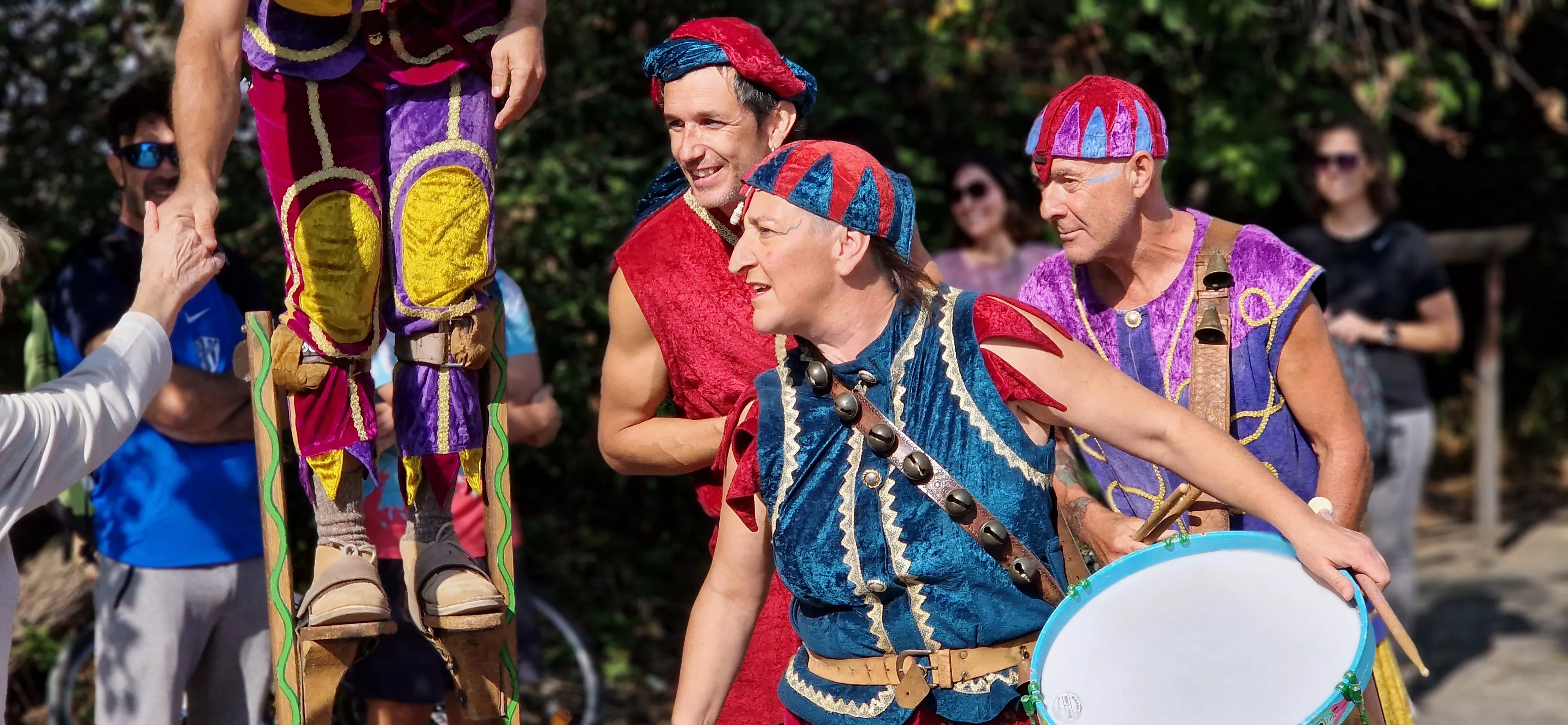 Festival Enclaves del Grial con los Titiriteros de Binéfar en la ermita de Loreto. Foto Myriam Martínez