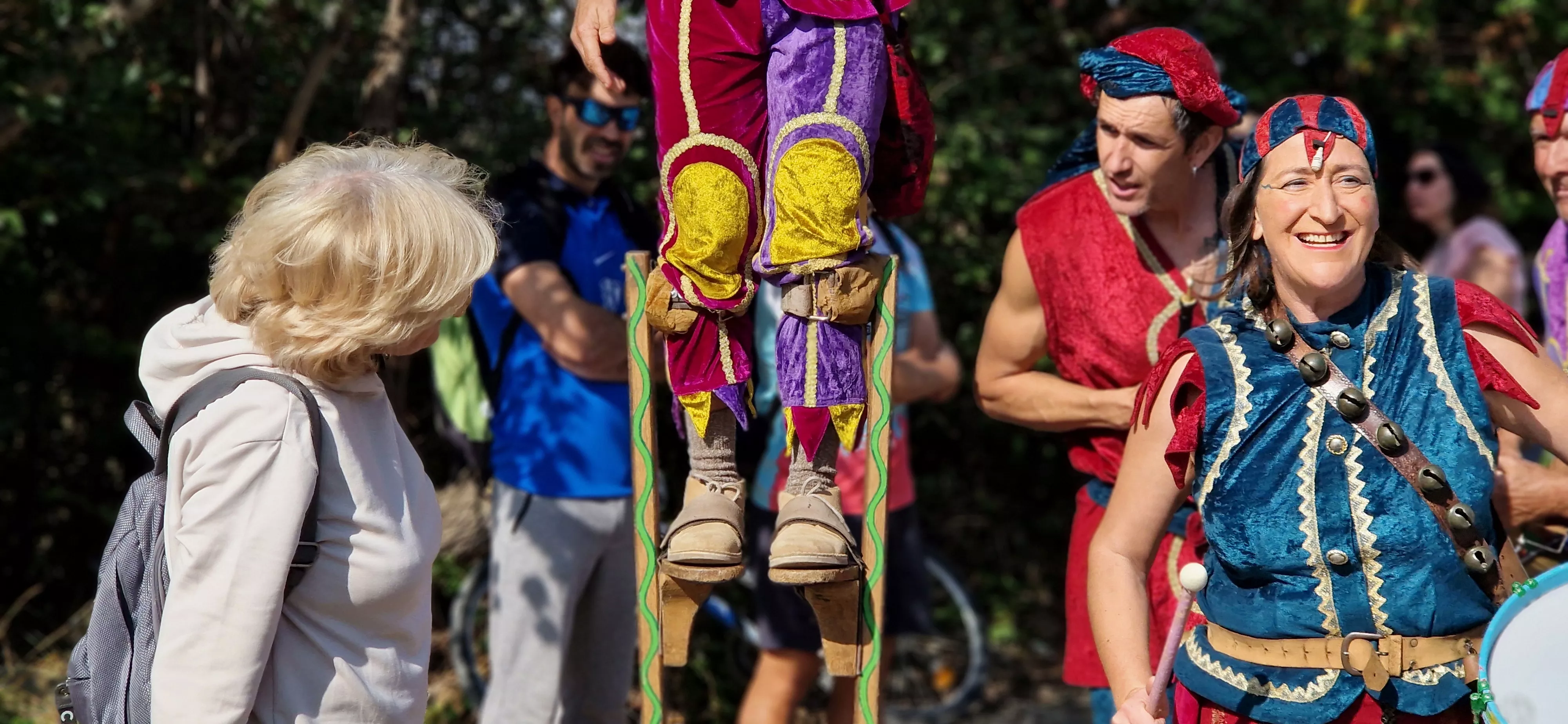 Festival Enclaves del Grial con los Titiriteros de Binéfar en la ermita de Loreto. Foto Myriam Martínez