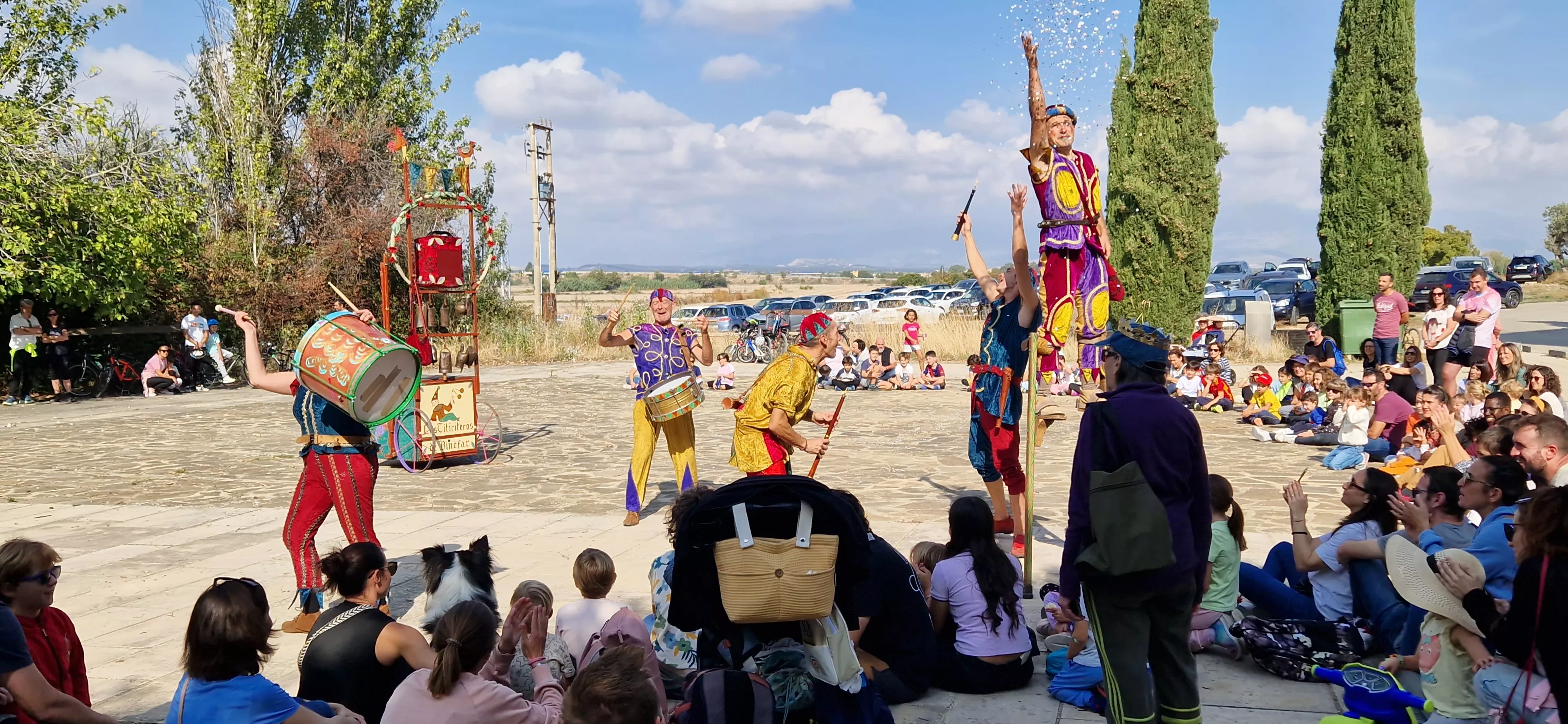 Festival Enclaves del Grial con los Titiriteros de Binéfar en la ermita de Loreto. Foto Myriam Martínez