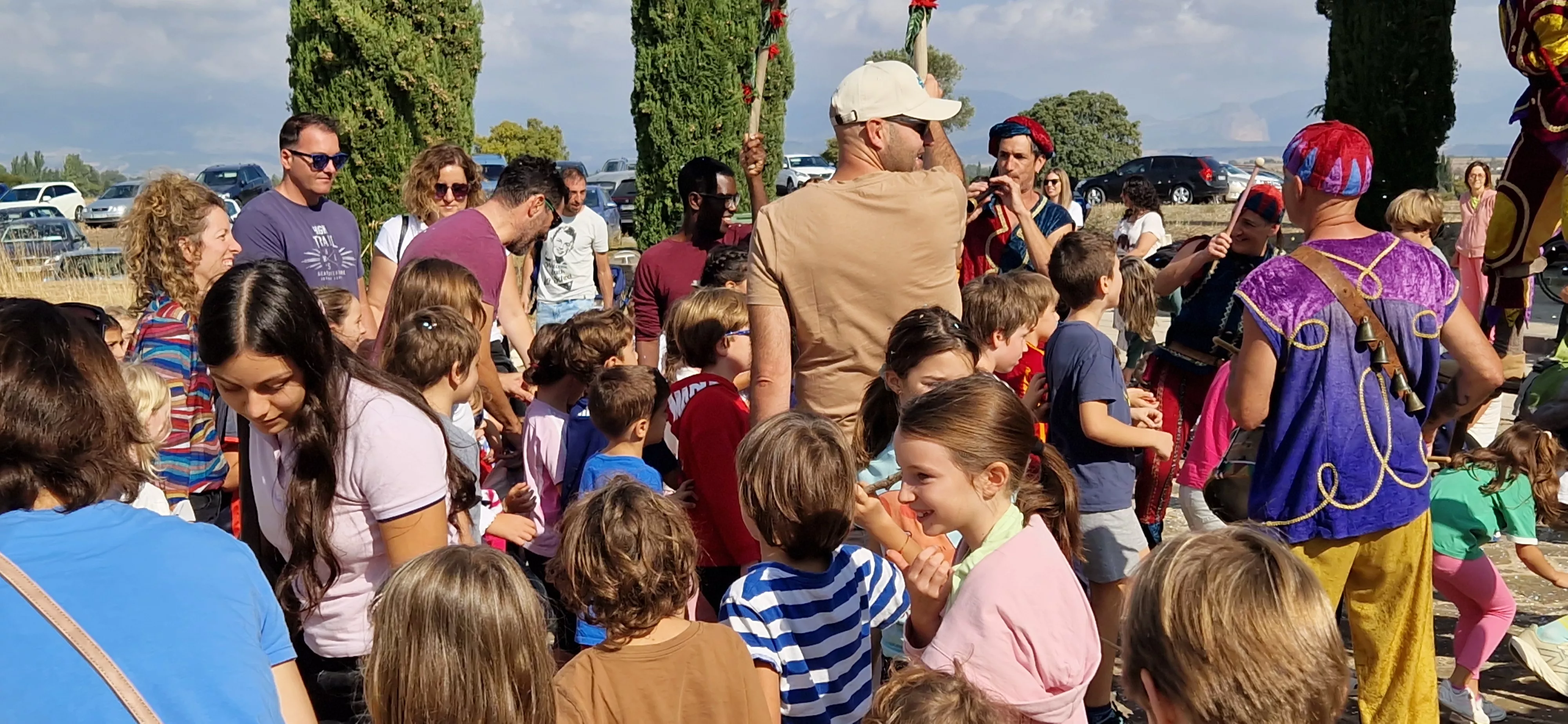 Festival Enclaves del Grial con los Titiriteros de Binéfar en la ermita de Loreto. Foto Myriam Martínez