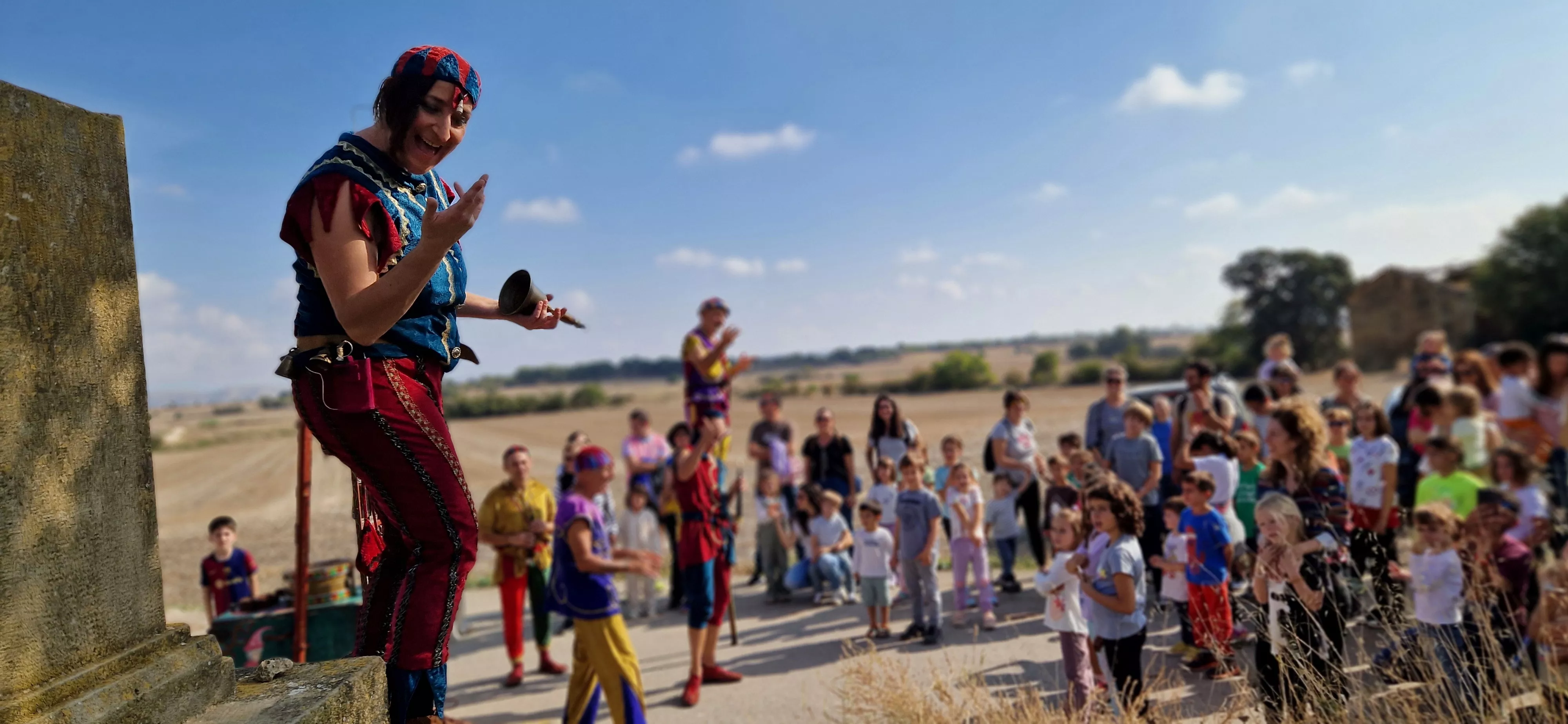 Festival Enclaves del Grial con los Titiriteros de Binéfar en la ermita de Loreto. Foto Myriam Martínez