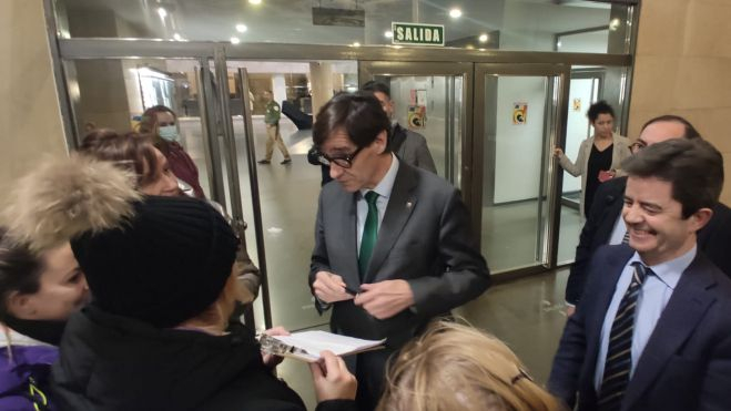 Salvador Illa, a punto de firmar el apoyo a las trabajadoras por la huelga de Limpieza